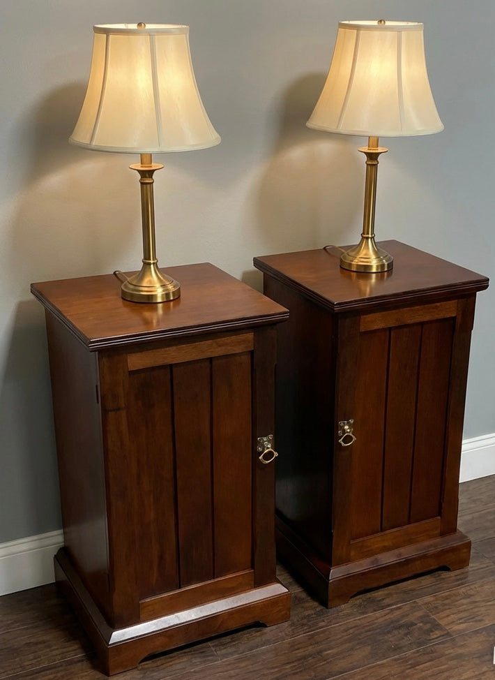 000542....Handsome Pair Of Edwardian Walnut Bedside Tables Or Nightstands ( sold )