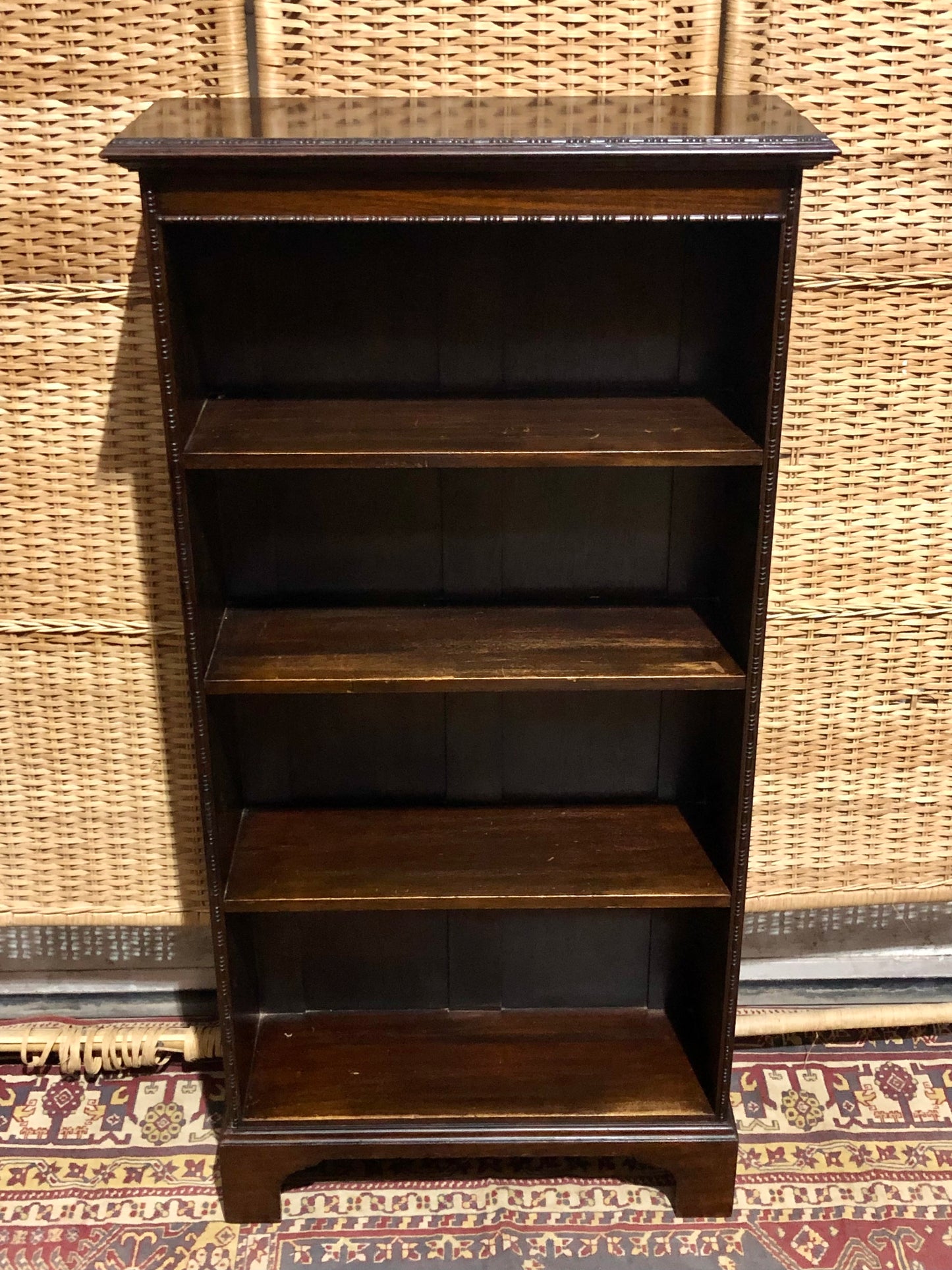 000539....Handsome Edwardian Mahogany Bookcase