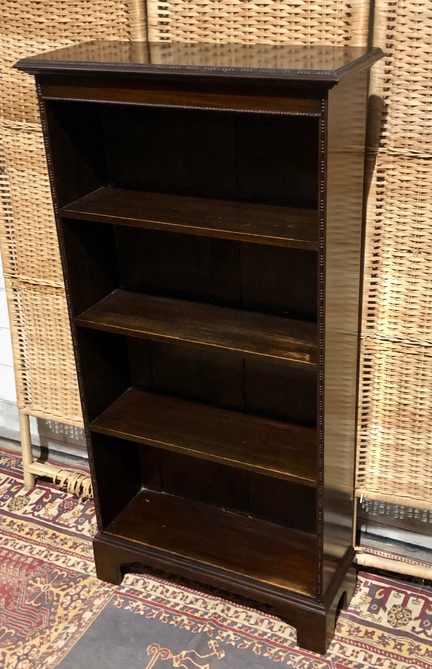 000539....Handsome Edwardian Mahogany Bookcase