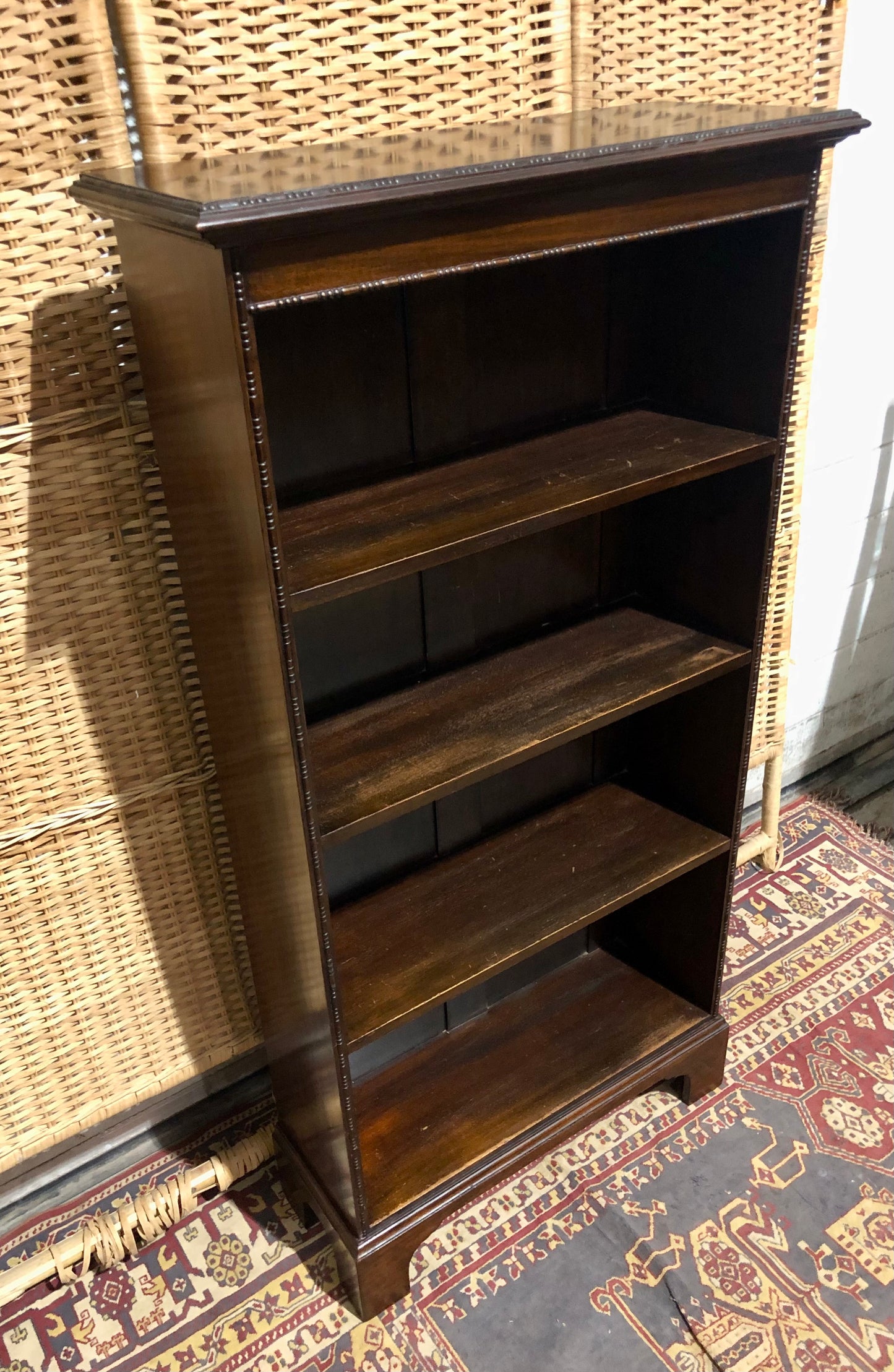 000539....Handsome Edwardian Mahogany Bookcase