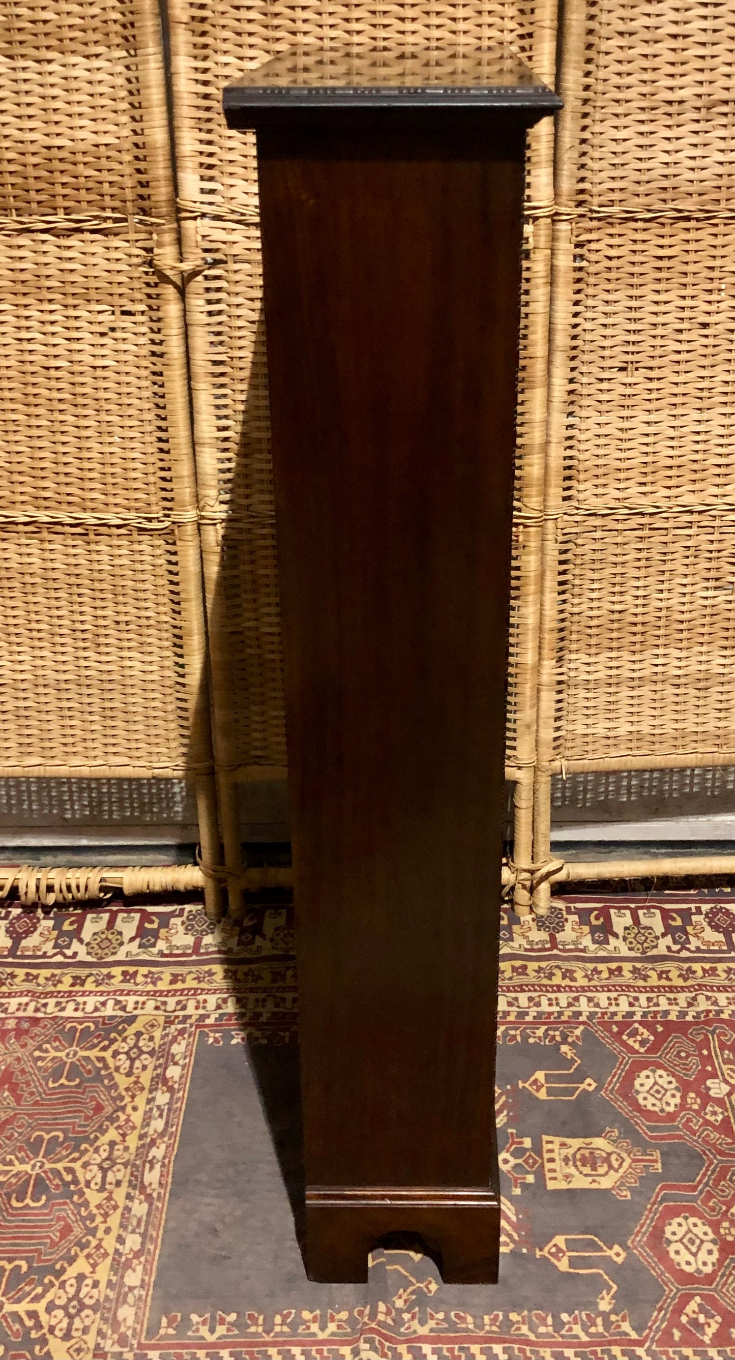 000539....Handsome Edwardian Mahogany Bookcase