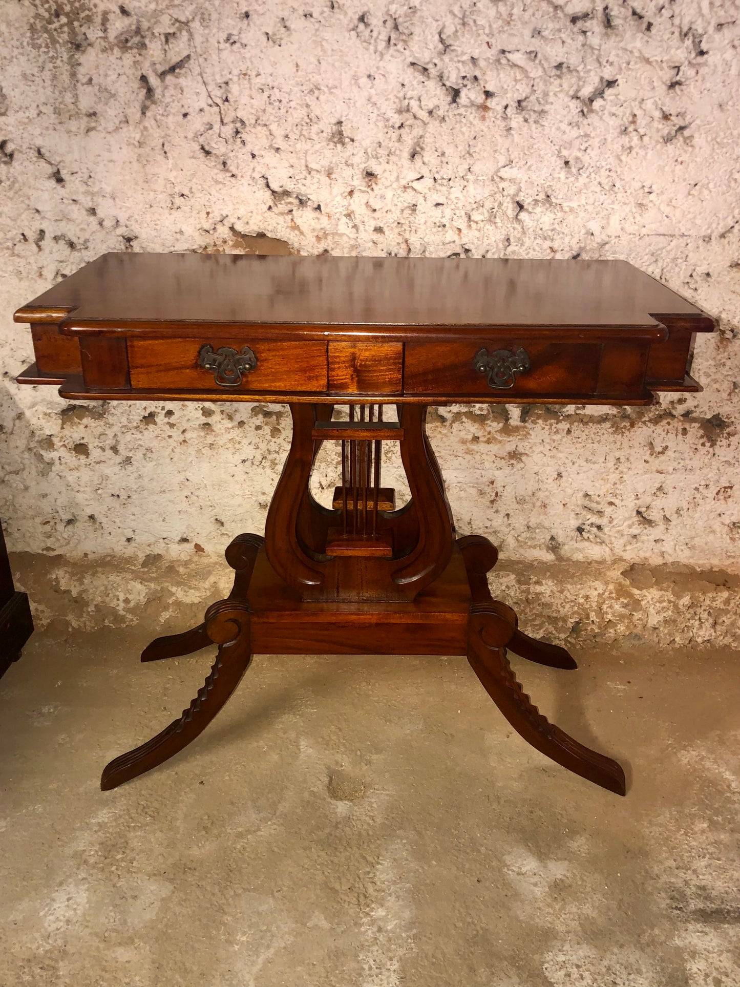 000529...Handsome Vintage Reproduction Mahogany Hall Table