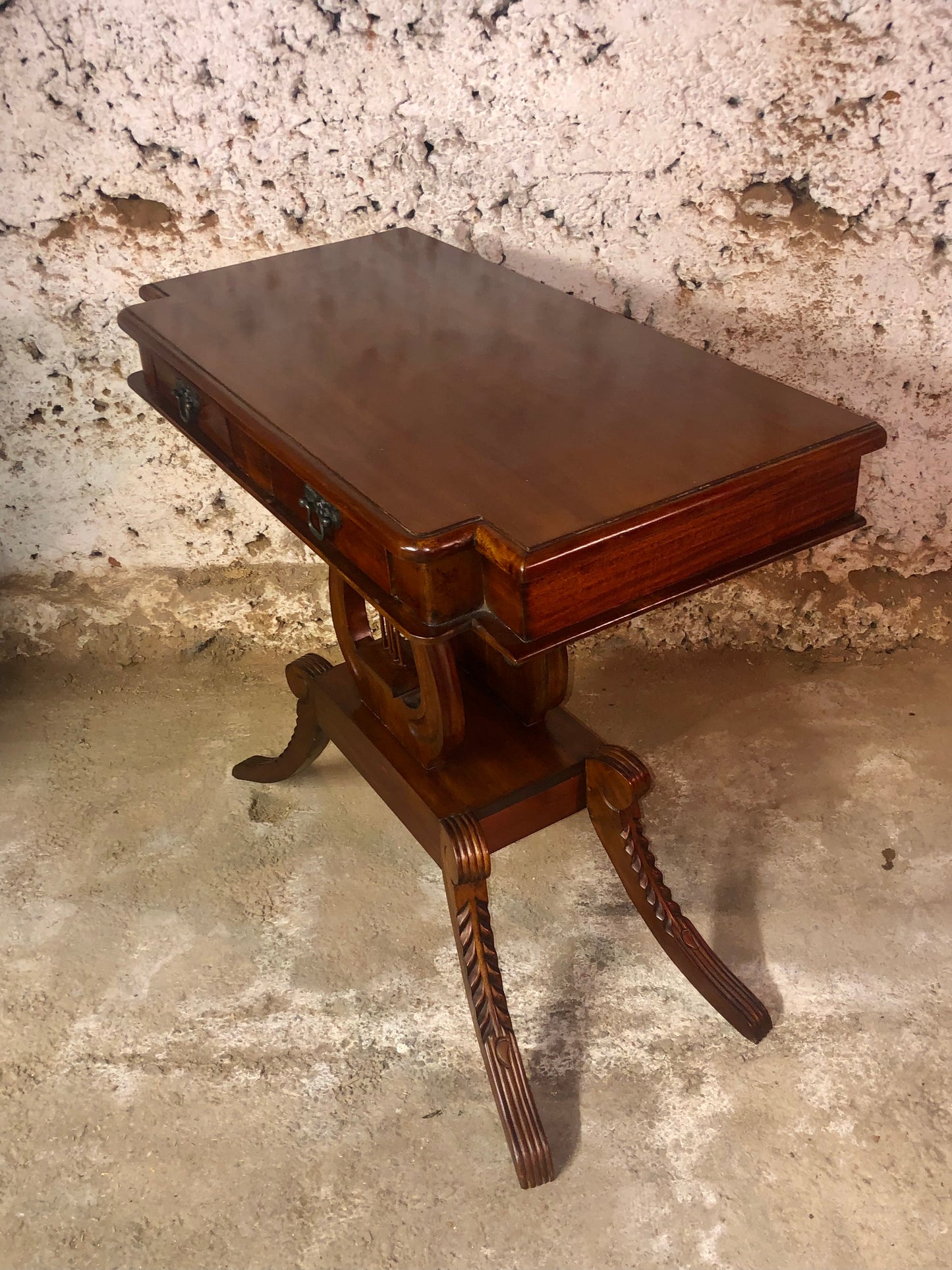 000529...Handsome Vintage Reproduction Mahogany Hall Table