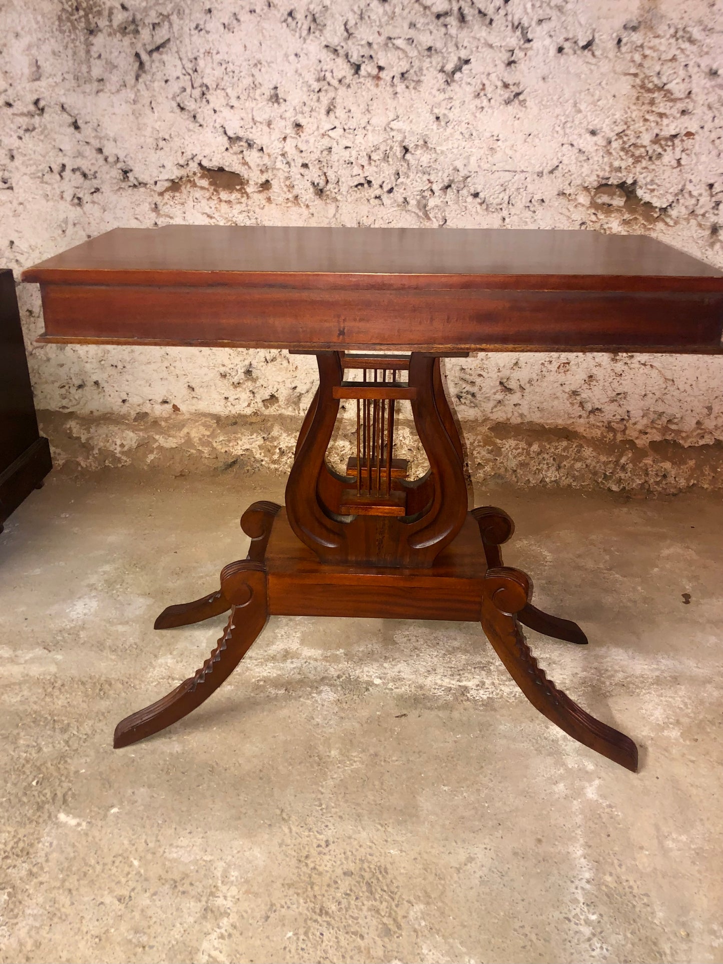000529...Handsome Vintage Reproduction Mahogany Hall Table