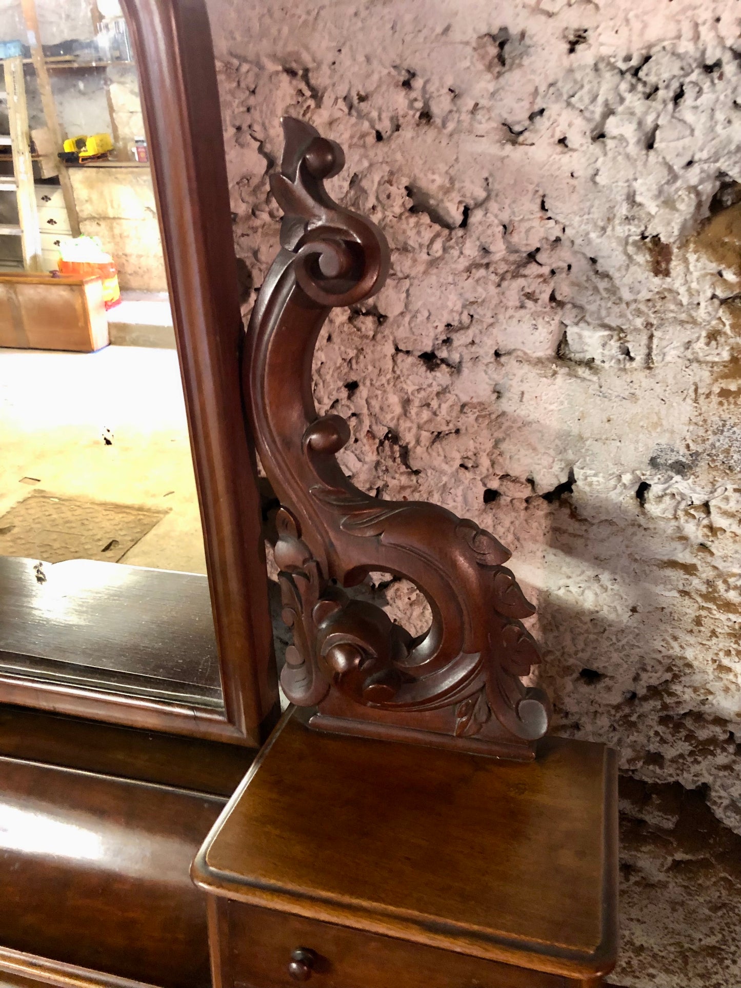 000527....Handsome Antique Mahogany Duchess Dessing Table.