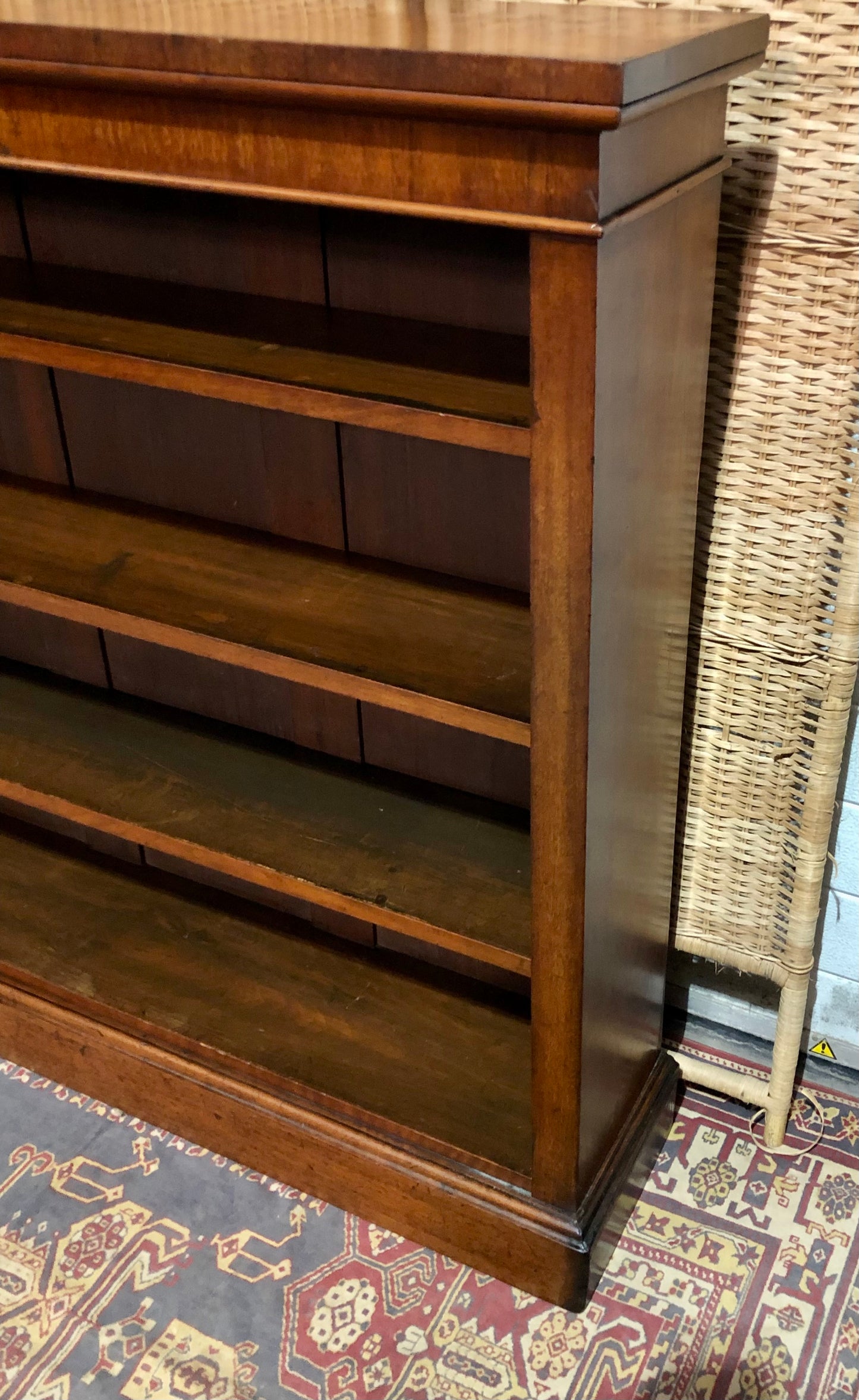 000524....Handsome Antique Walnut Bookcase