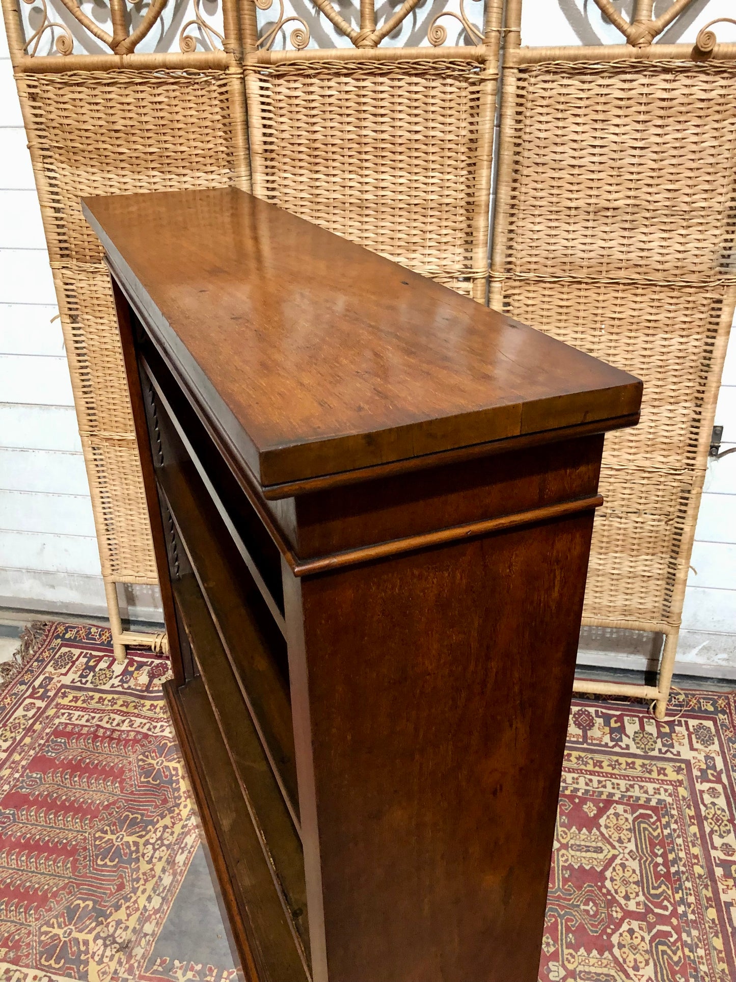 000524....Handsome Antique Walnut Bookcase