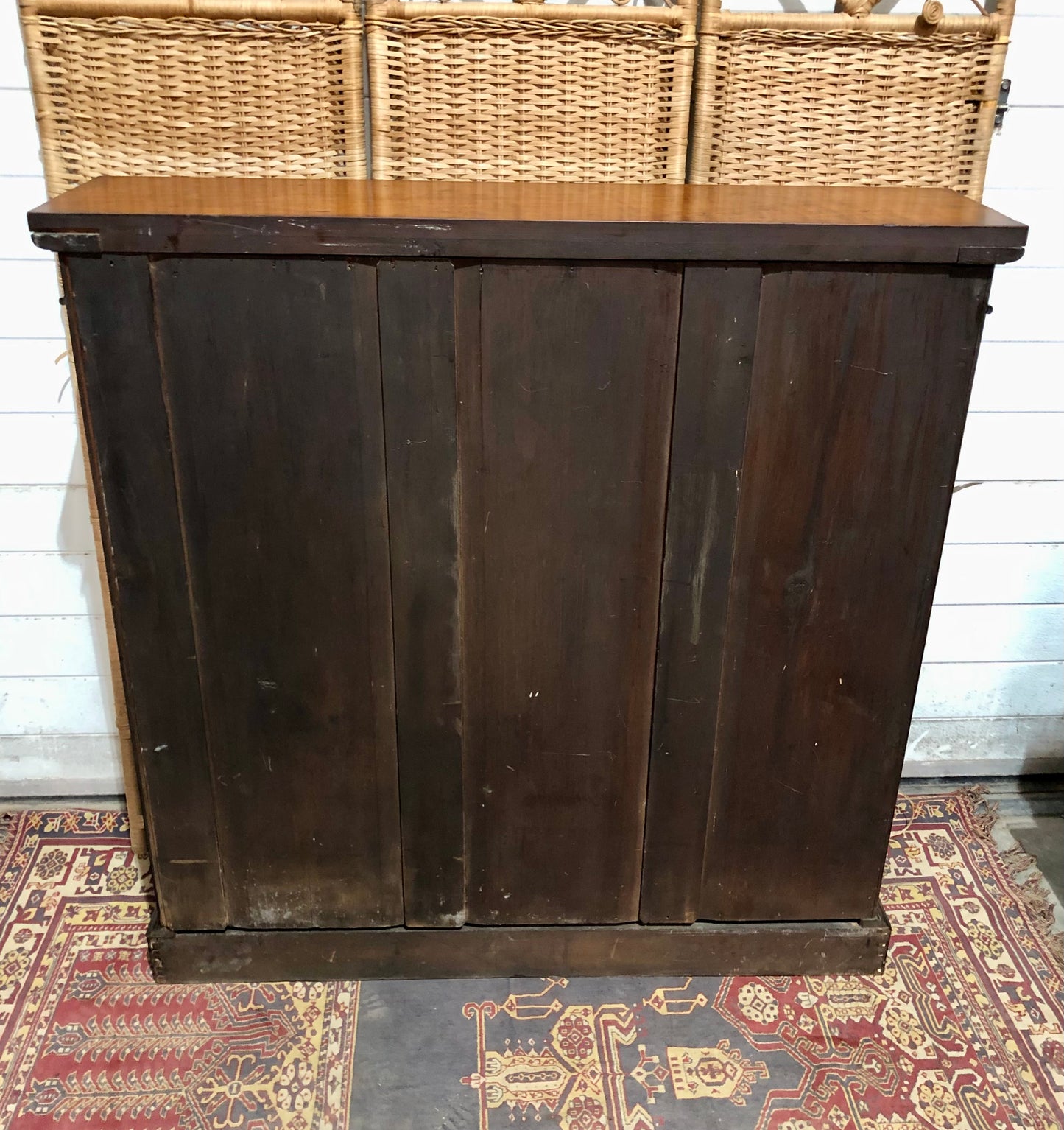 000524....Handsome Antique Walnut Bookcase