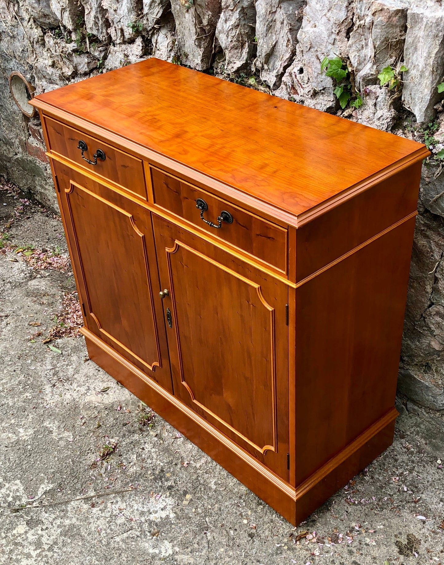 000523....Handsome Vintage Yew Side Cabinet