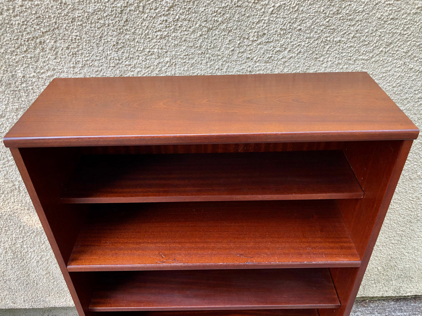 000520....Handsome Vintage Mahogany Bookcase