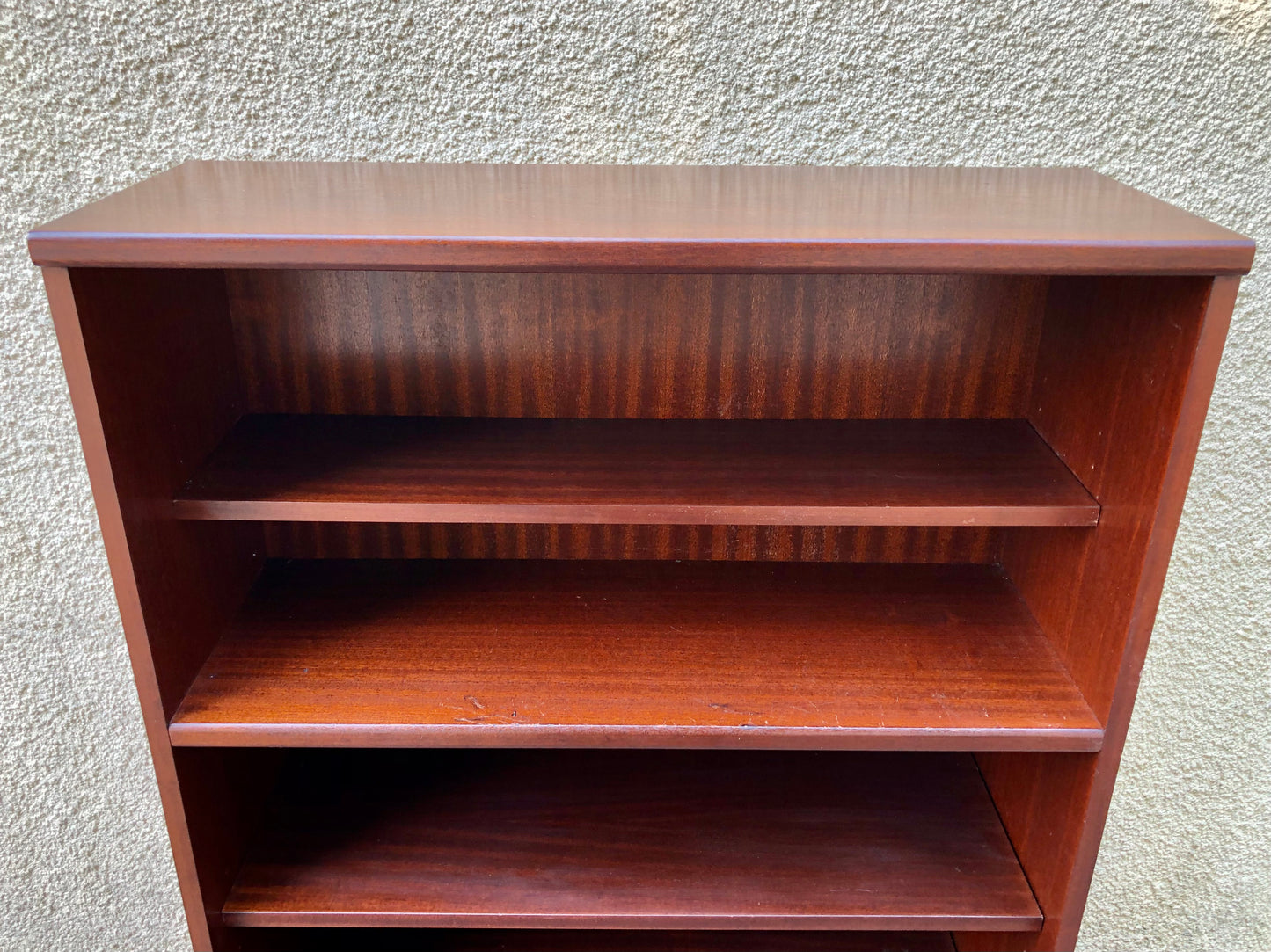 000520....Handsome Vintage Mahogany Bookcase