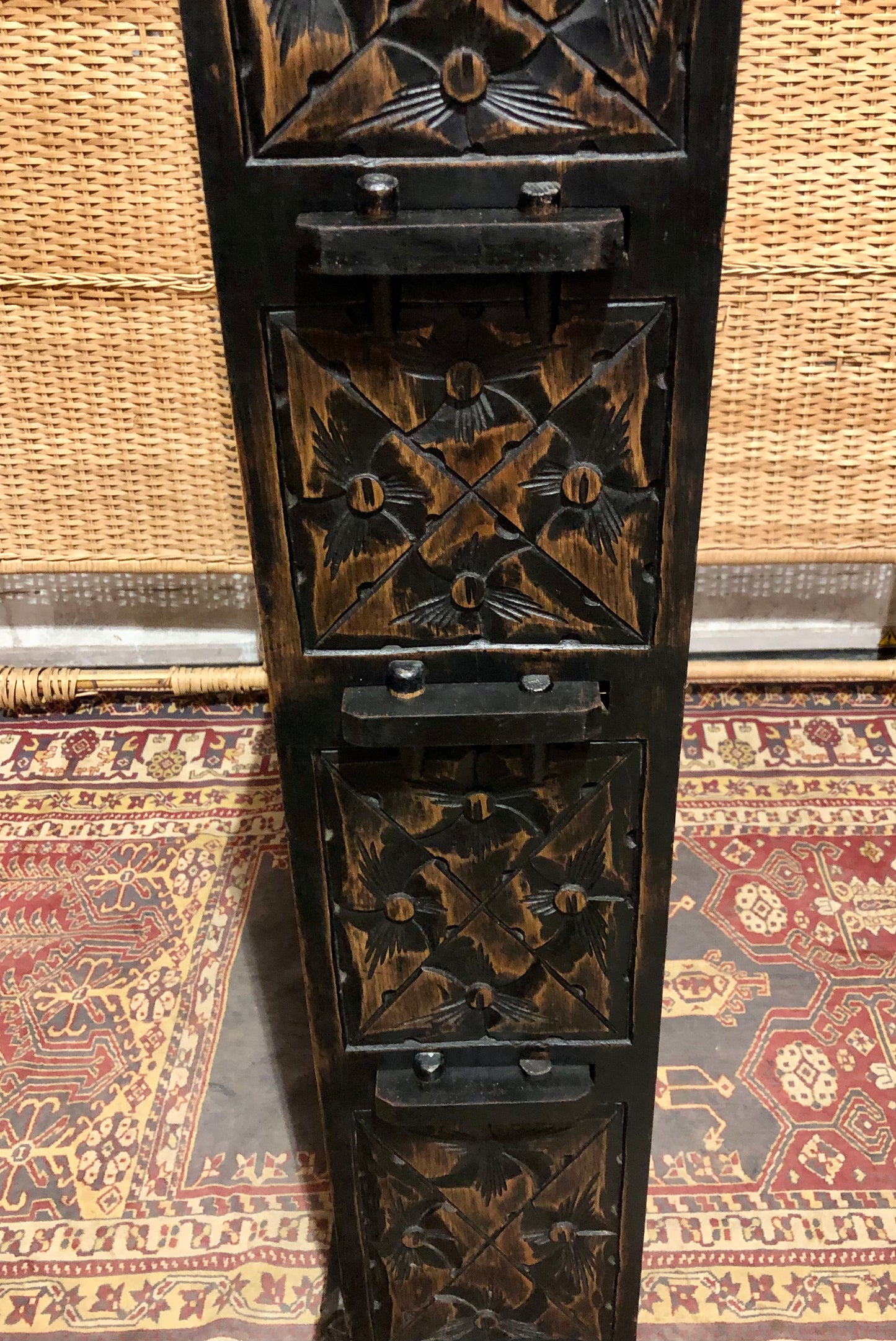 000519....Handsome Antique Carved Oak Bookcase/Bookshelves
