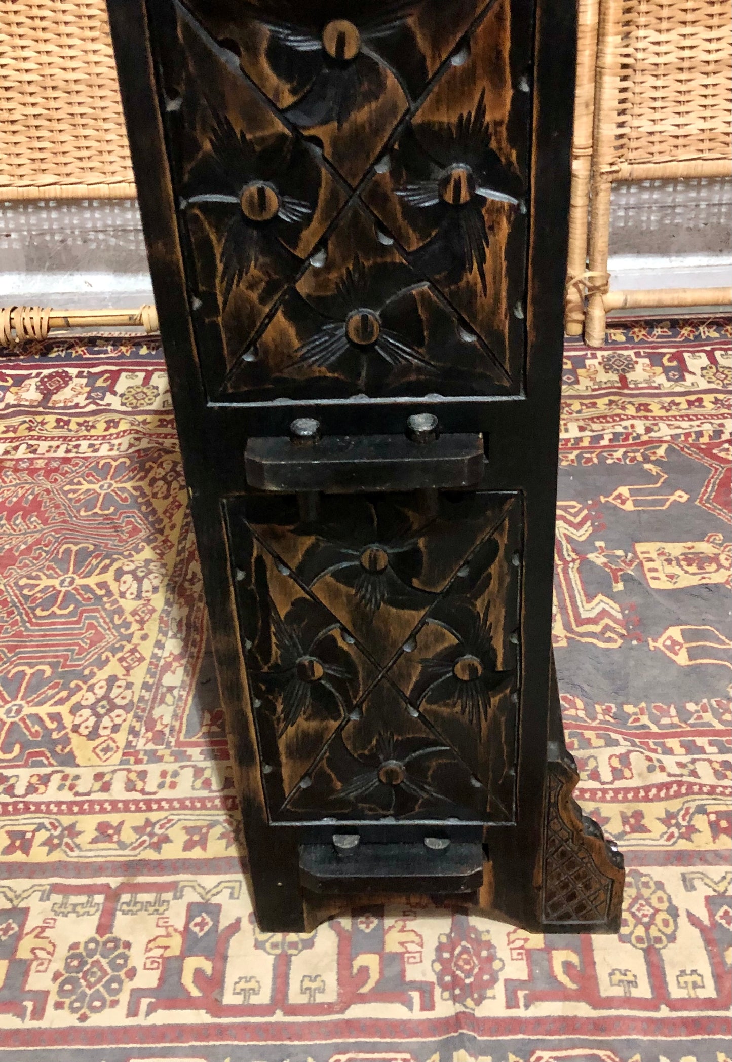 000519....Handsome Antique Carved Oak Bookcase/Bookshelves
