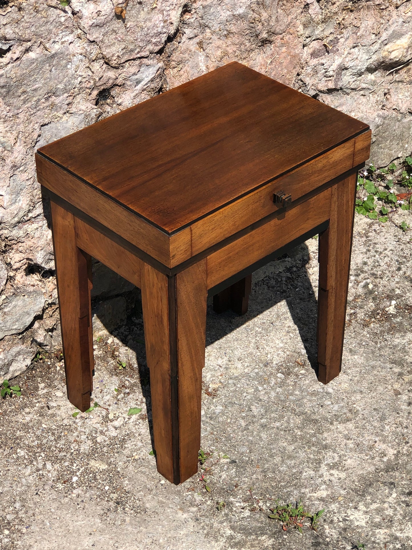 000516....Art Deco Lamp Table In Walnut