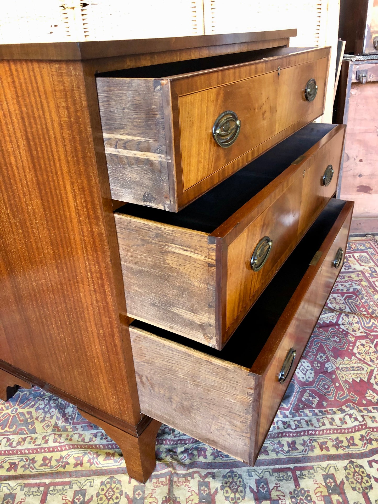 000513....Chest Of Drawers Vintage Mahogany