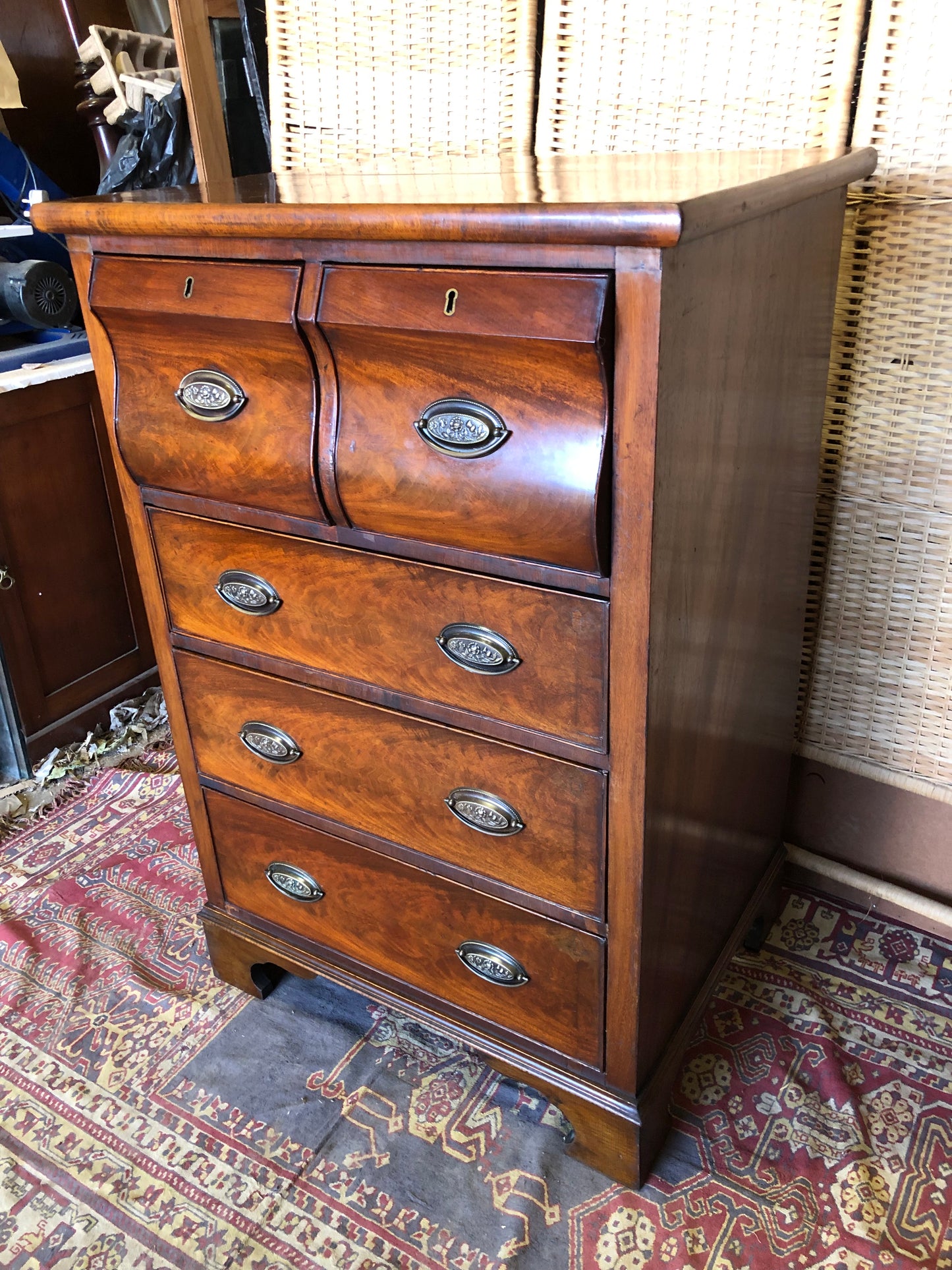 000512....Handsome Pair Of Antique Mahogany Chests