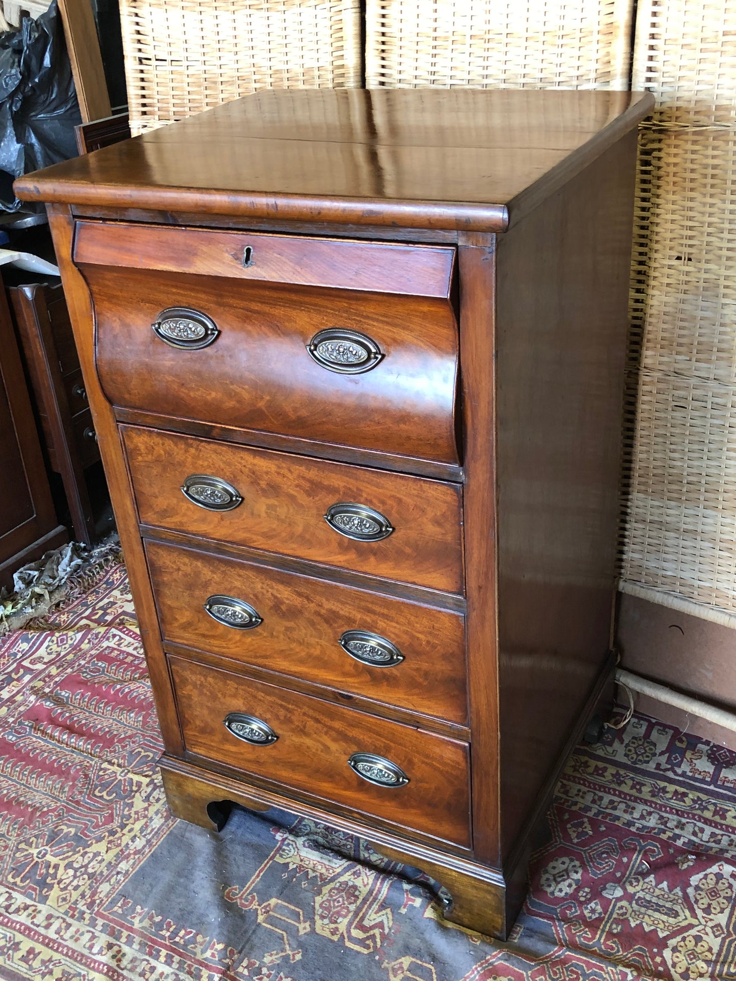 000512....Handsome Pair Of Antique Mahogany Chests