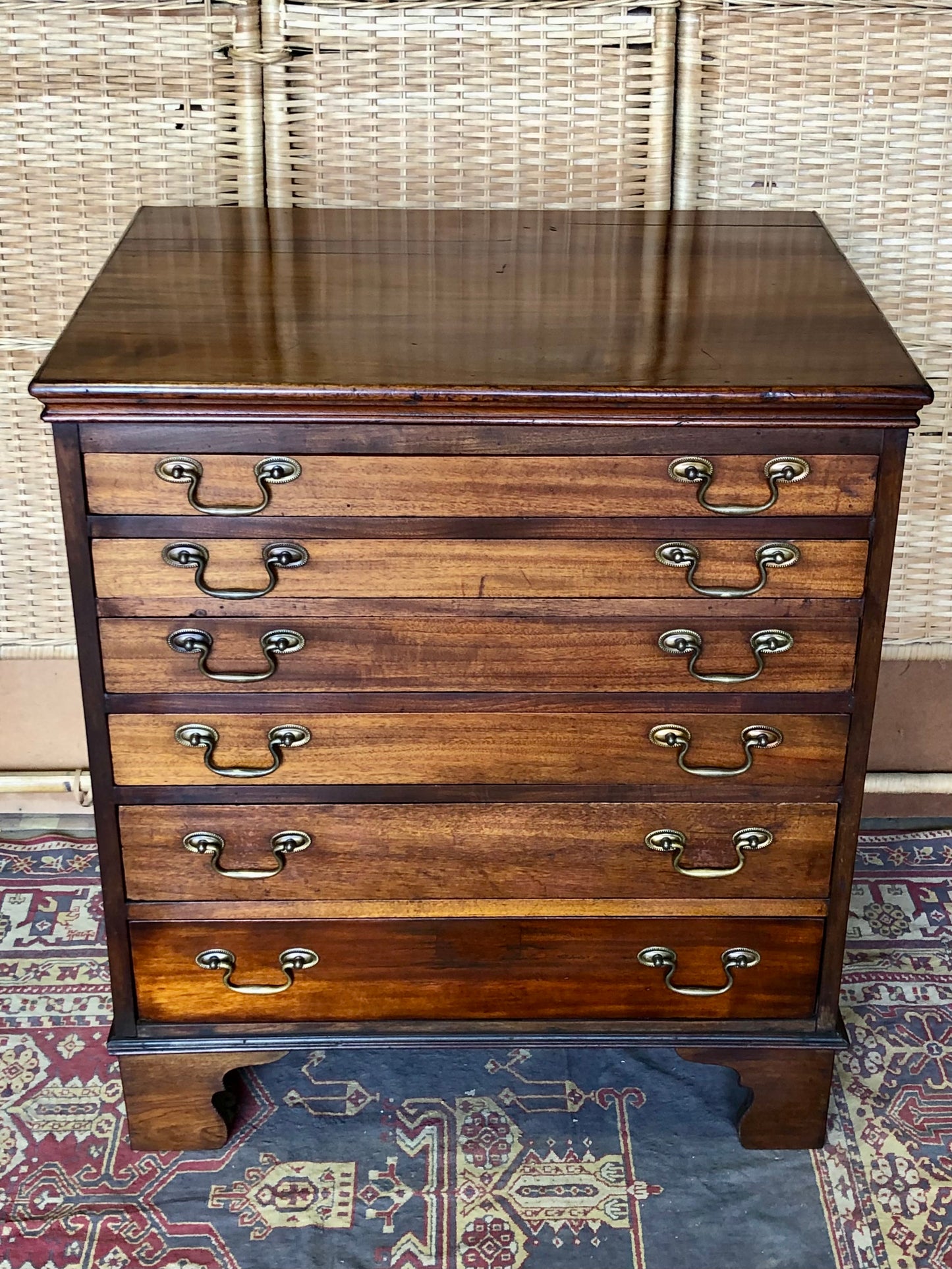 000511....Handsome Antique Collectors Chest Or Chart Chest