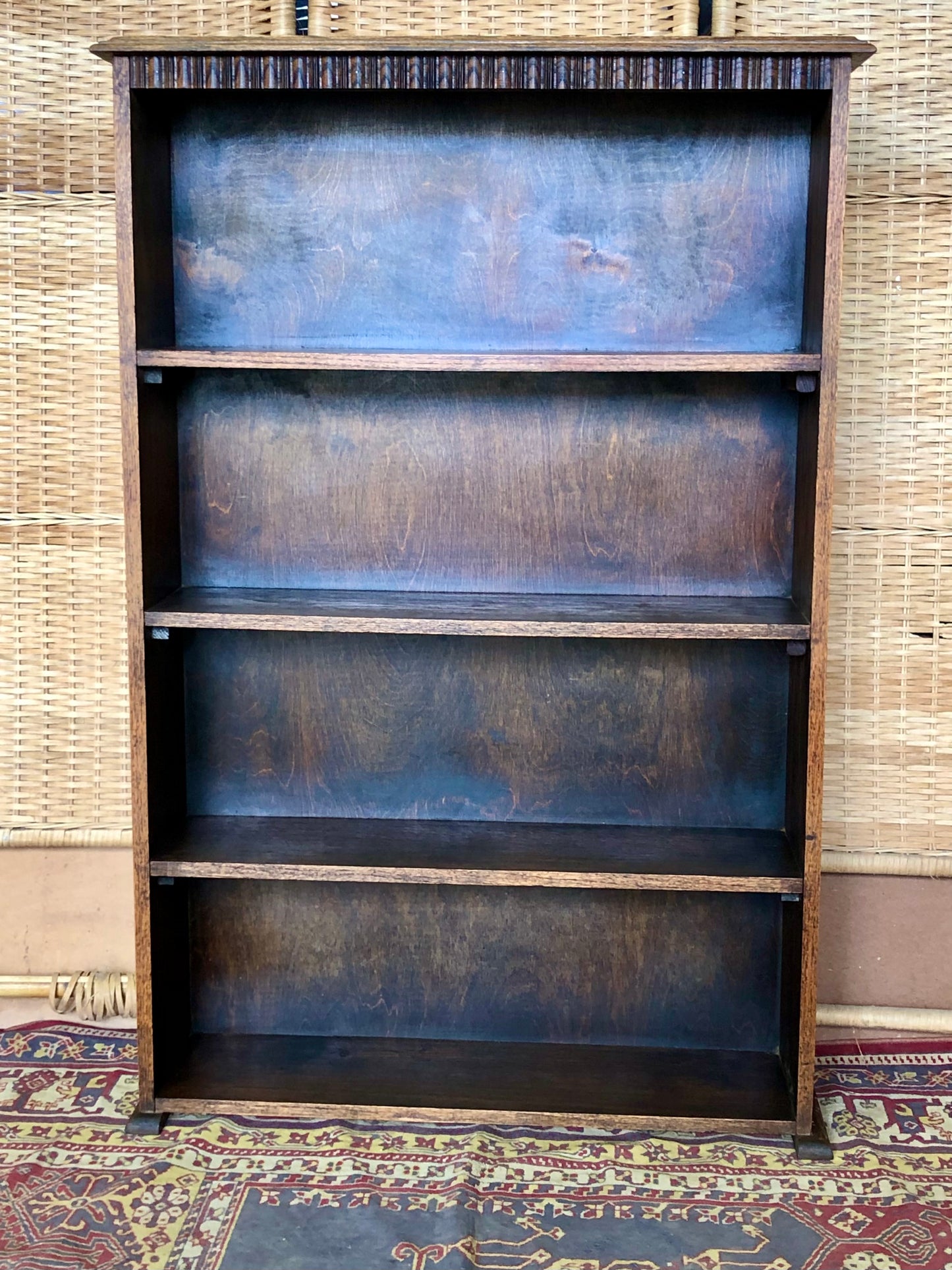 000510....Handsome Vintage Oak Bookcase