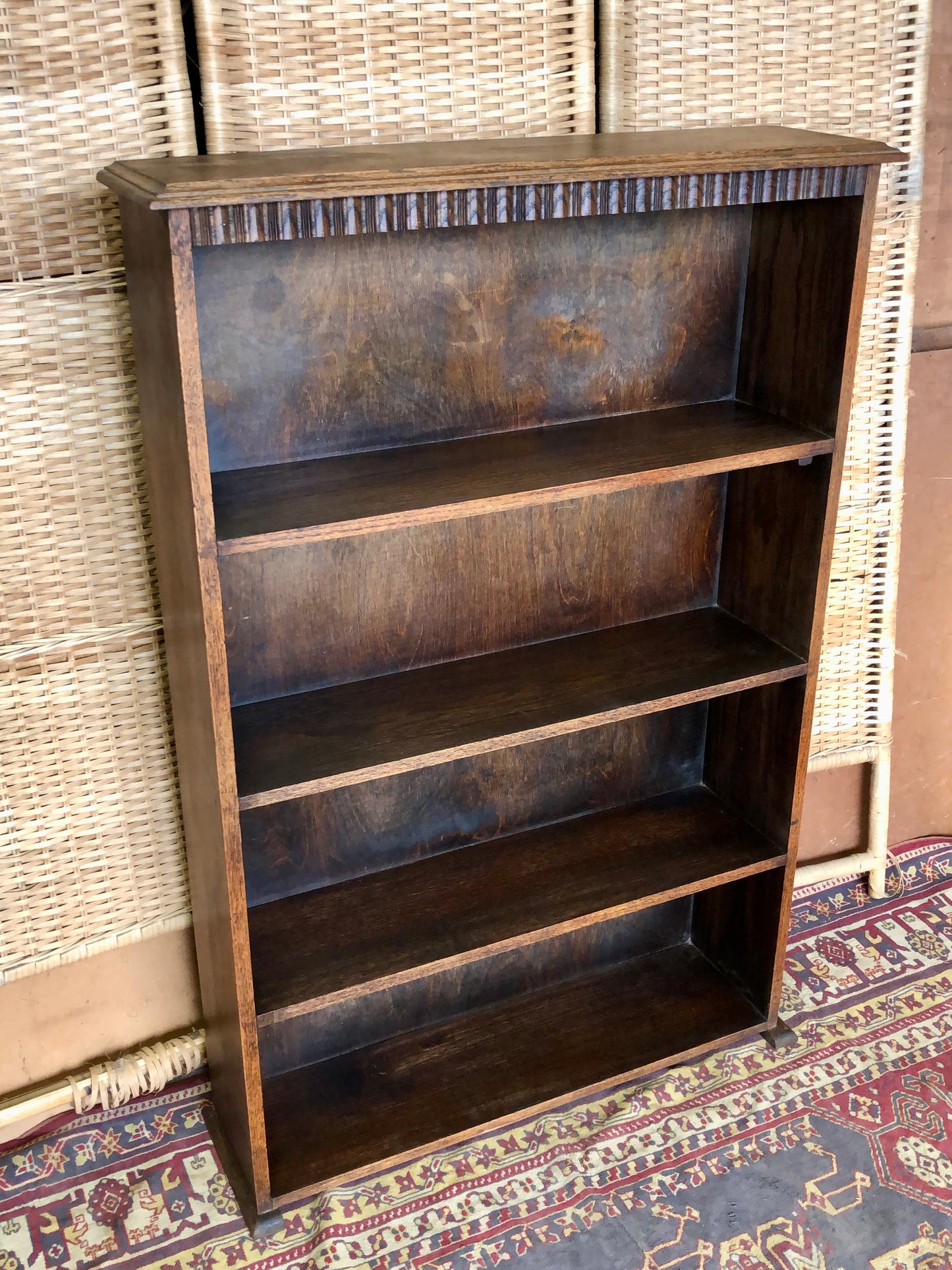 000510....Handsome Vintage Oak Bookcase