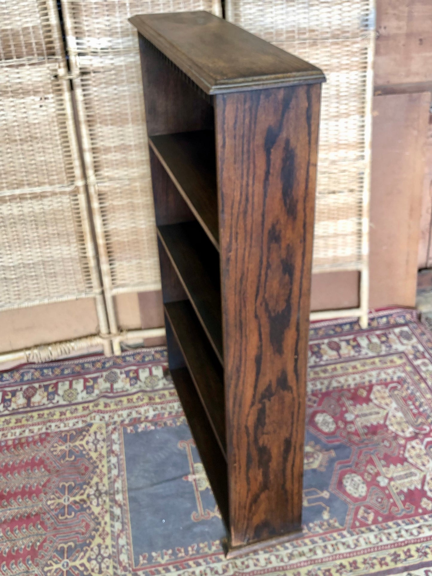 000510....Handsome Vintage Oak Bookcase