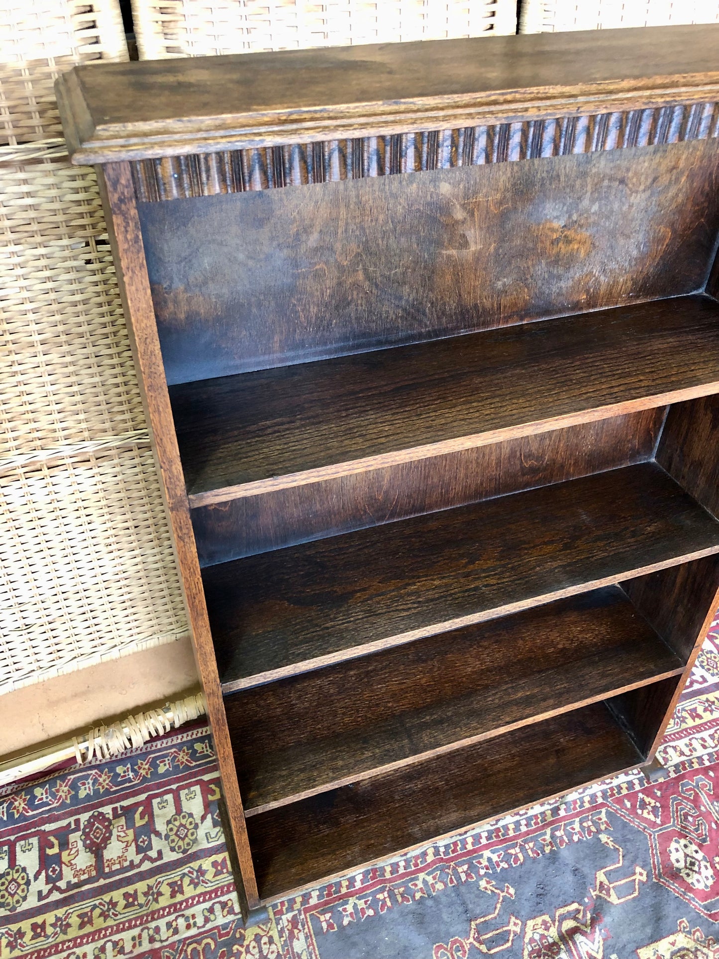 000510....Handsome Vintage Oak Bookcase
