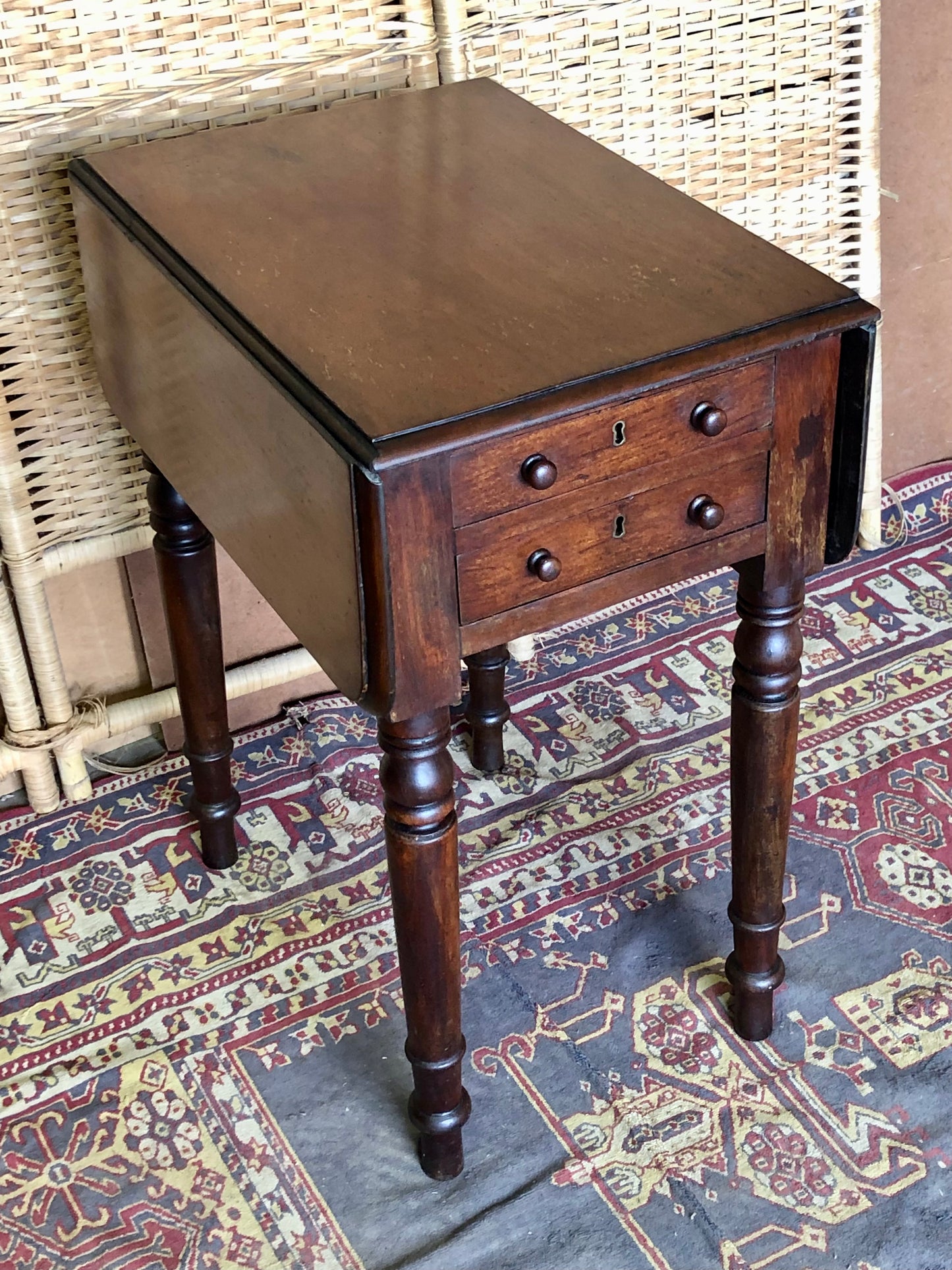 000509....Handsome Antique Mahogany Lamp Table
