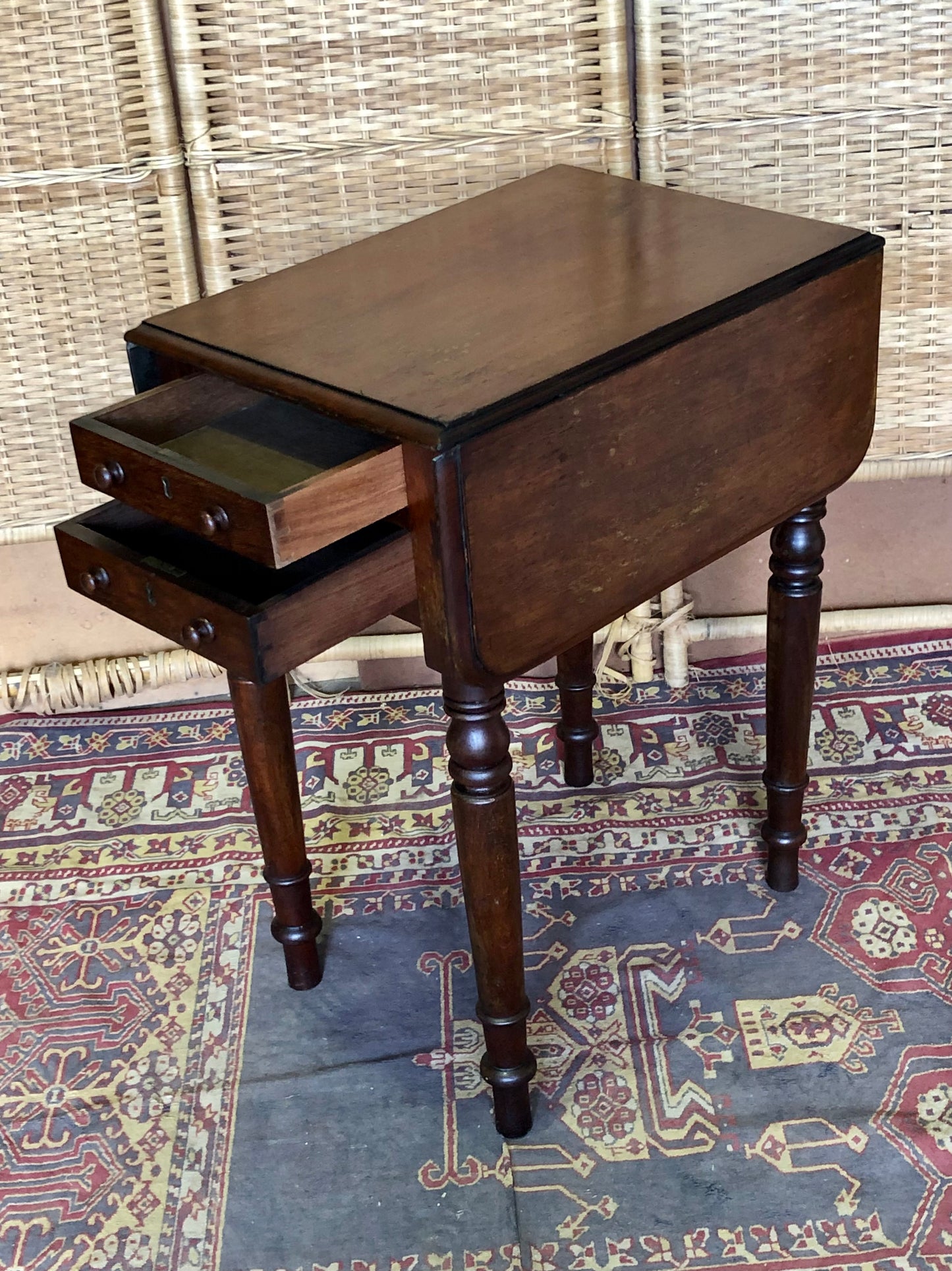 000509....Handsome Antique Mahogany Lamp Table