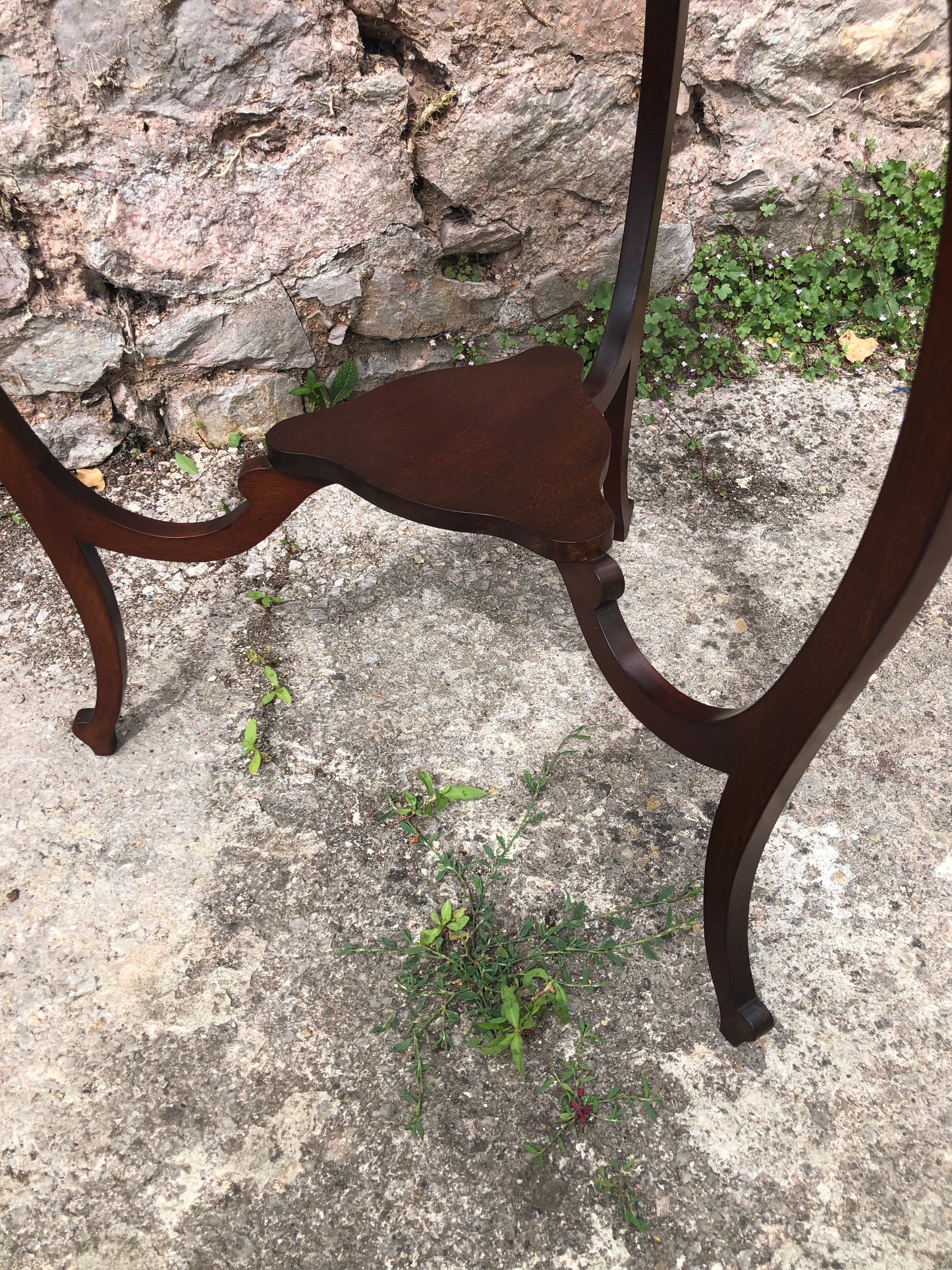 000508....Handsome Edwardian Mahogany Bijouterie Display Table