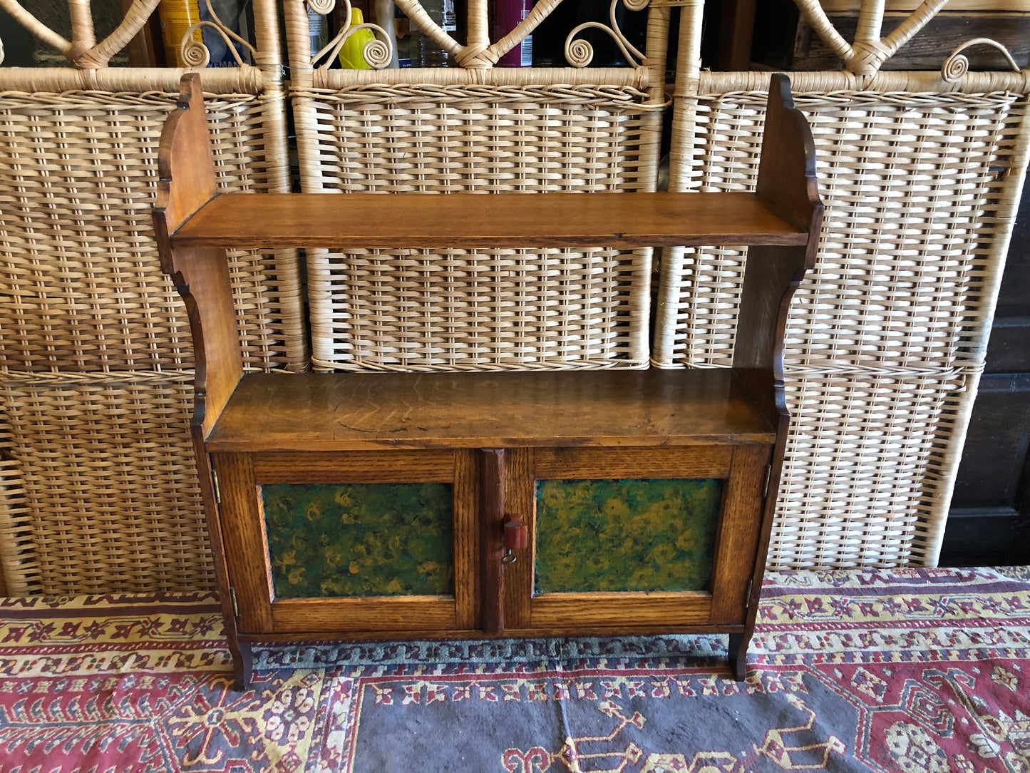 000507....Handsome Arts And Crafts Wall Cabinet