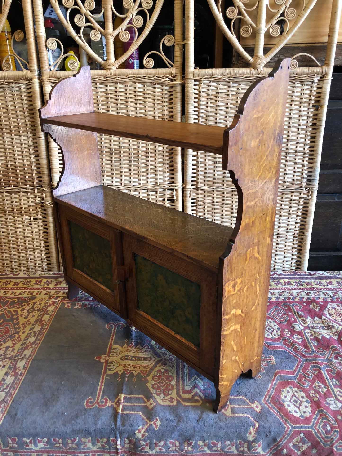 000507....Handsome Arts And Crafts Wall Cabinet