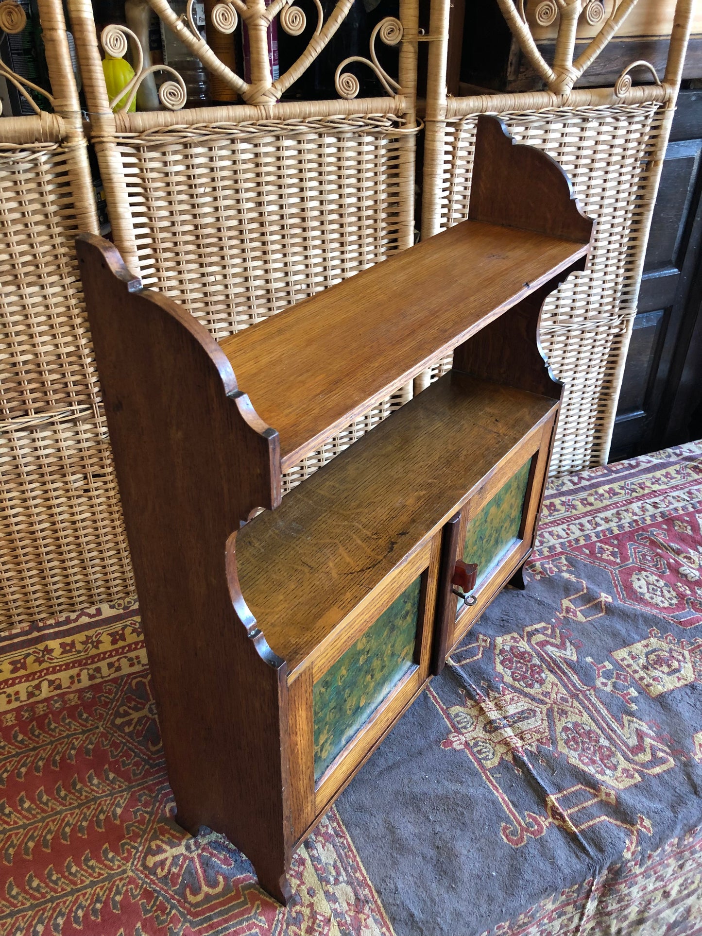 000507....Handsome Arts And Crafts Wall Cabinet