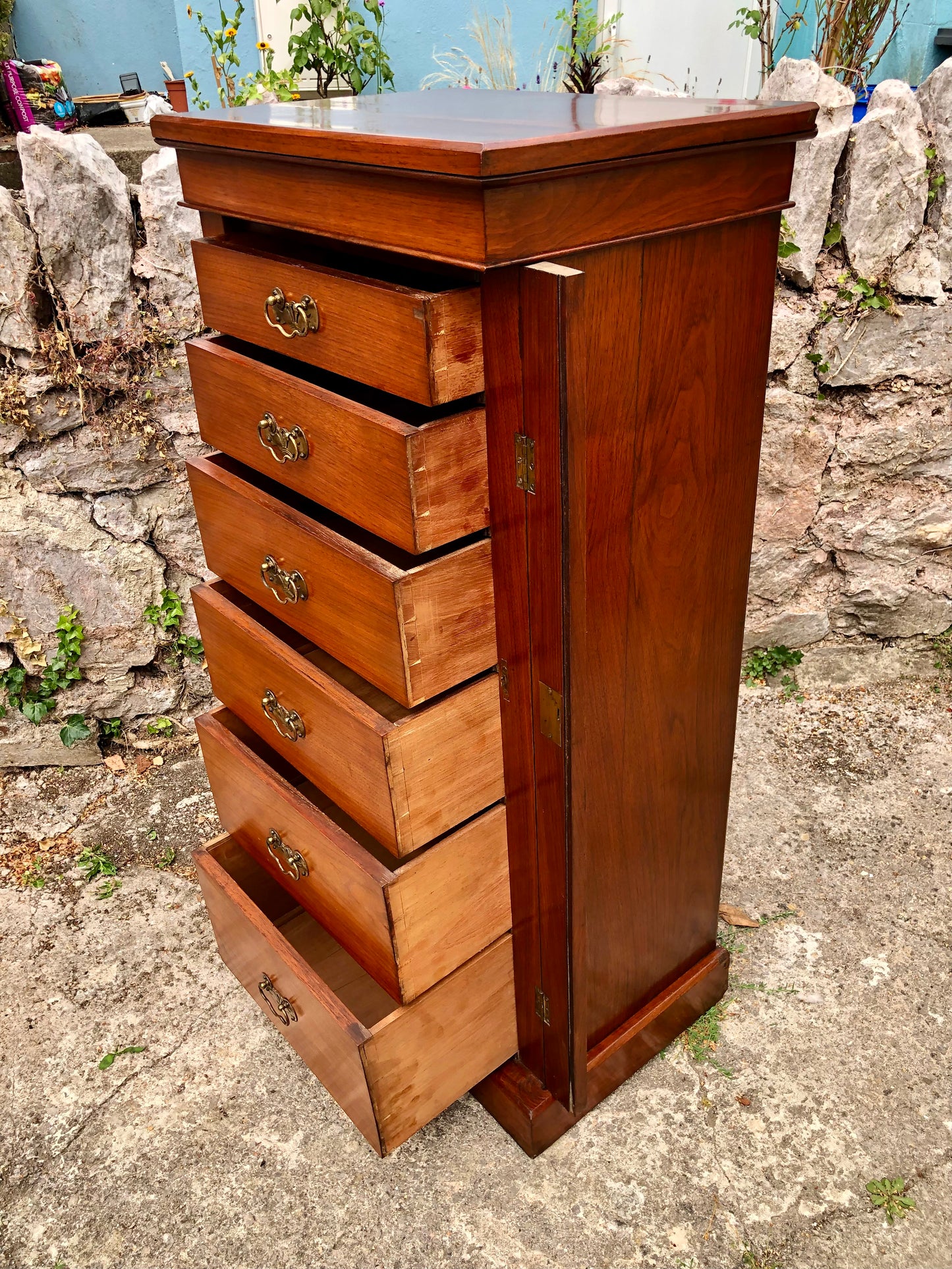 000505....Handsome Antique Walnut Wellington Chest Of Drawers