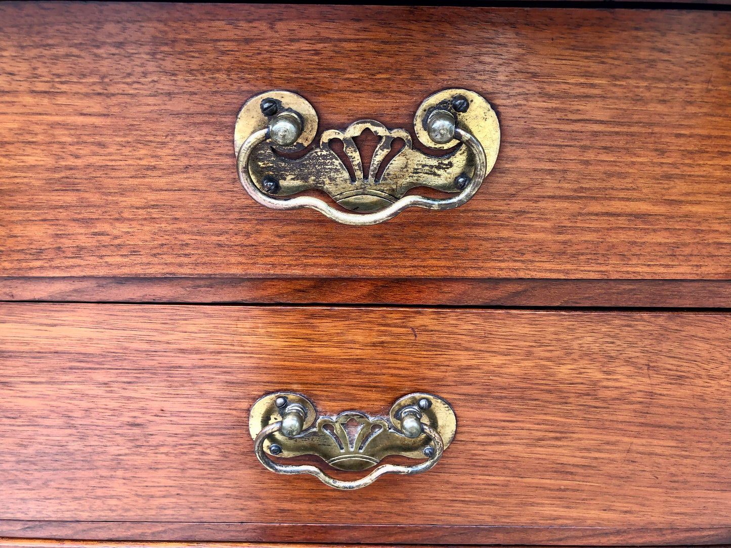 000505....Handsome Antique Walnut Wellington Chest Of Drawers
