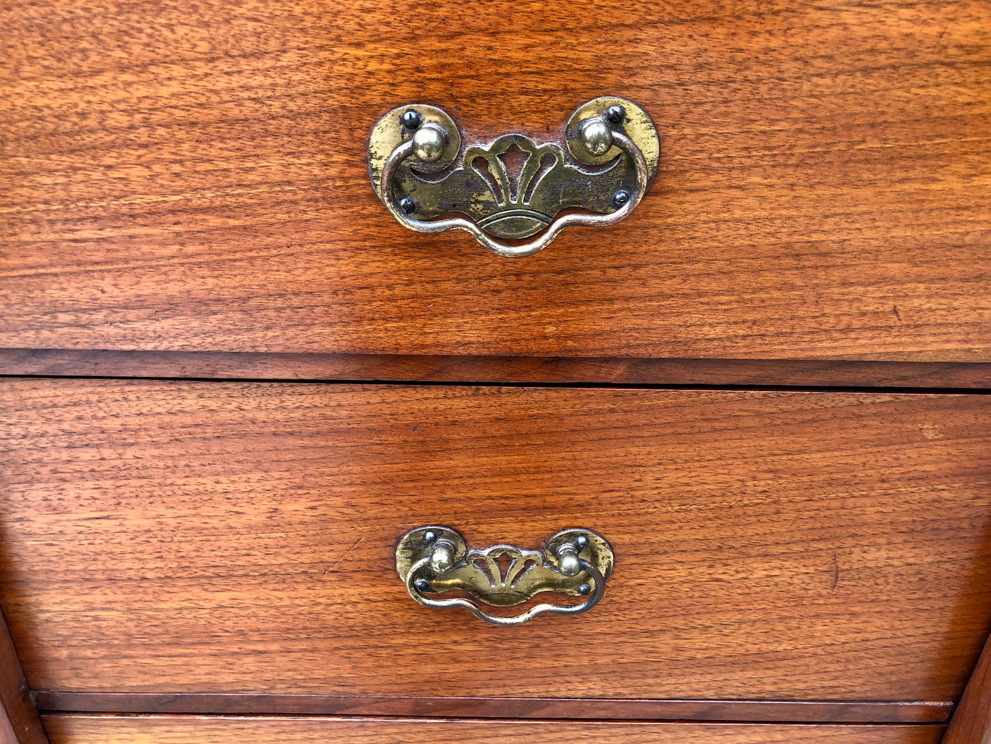 000505....Handsome Antique Walnut Wellington Chest Of Drawers
