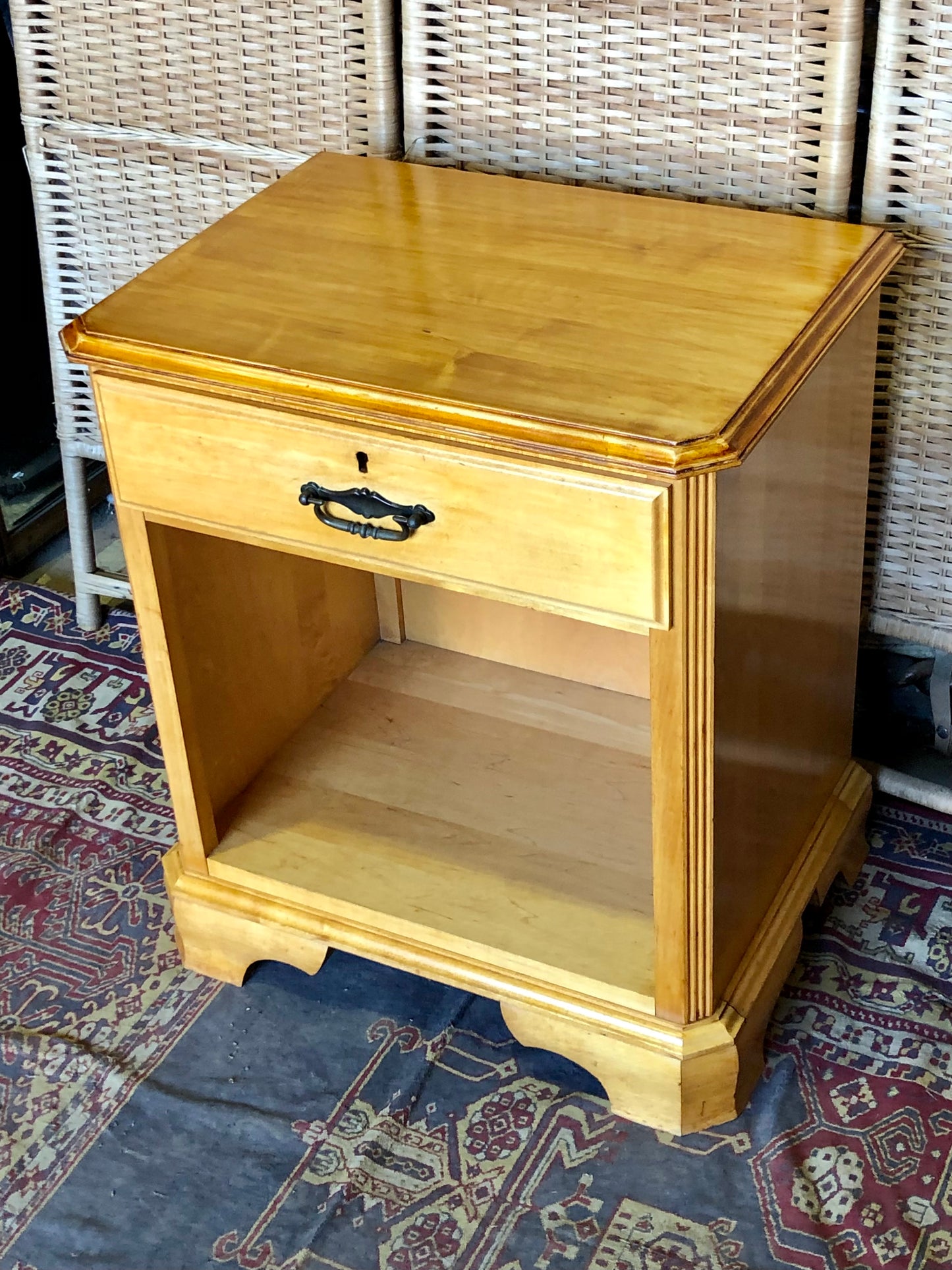 000501....Handsome Pair Of Vintage Bedside Tables