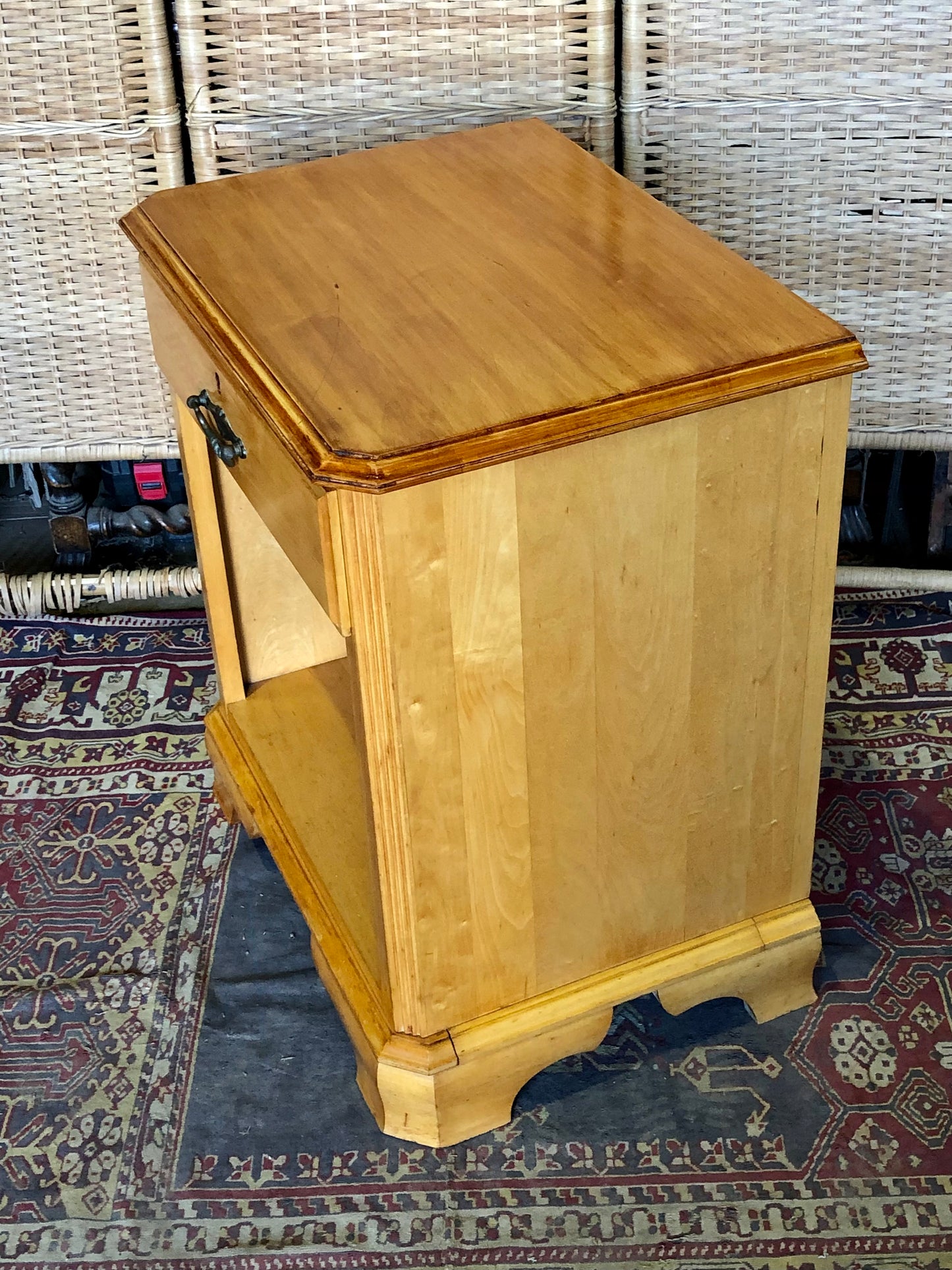 000501....Handsome Pair Of Vintage Bedside Tables