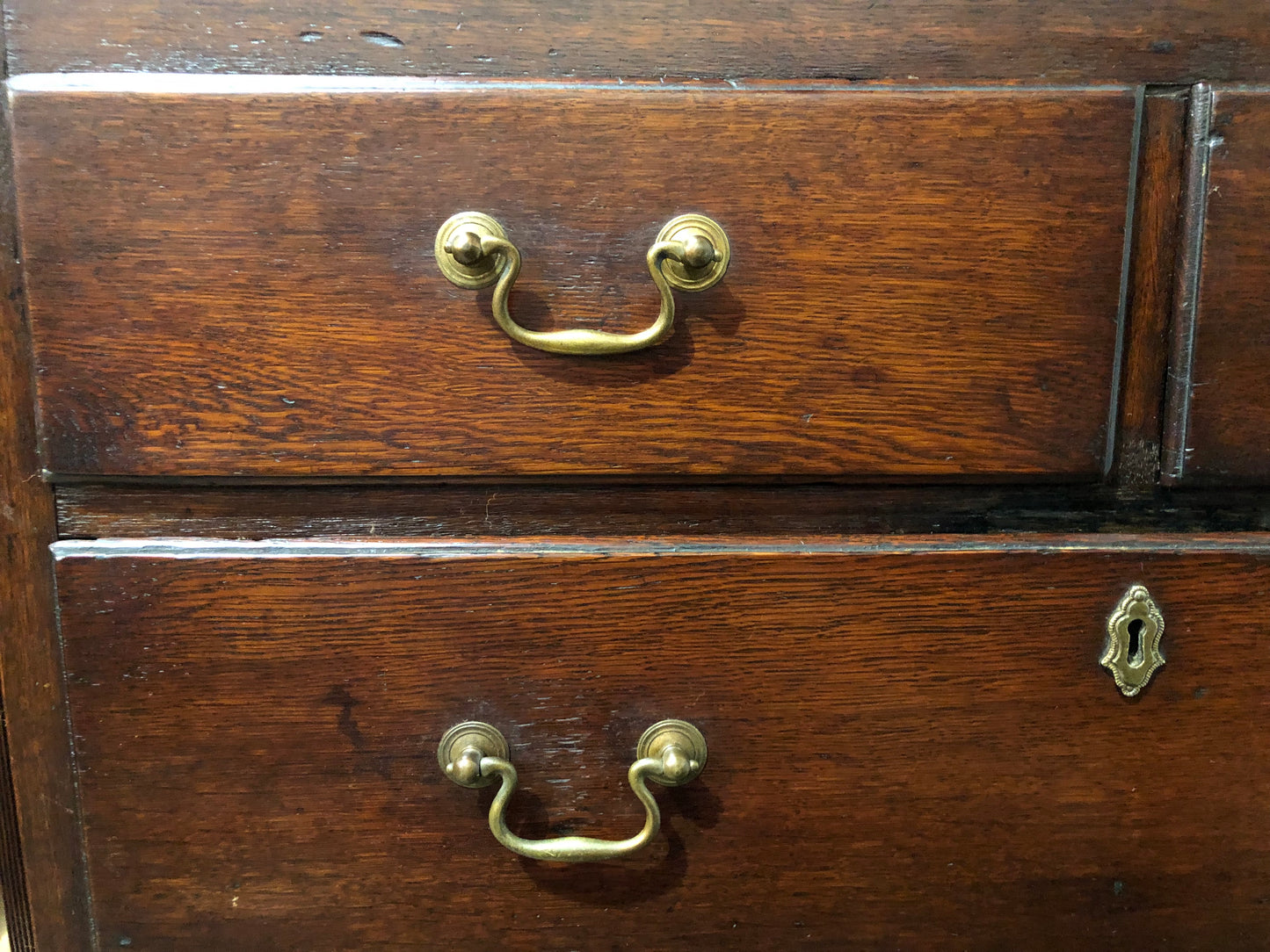 000642....Handsome 18th Century Country Oak Chest On Chest/Tallboy