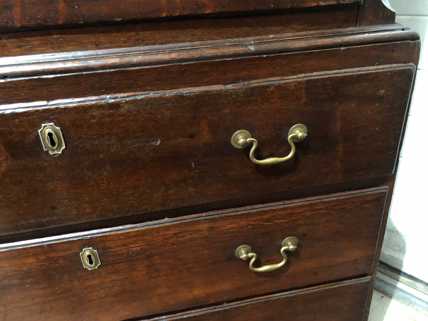 000642....Handsome 18th Century Country Oak Chest On Chest/Tallboy