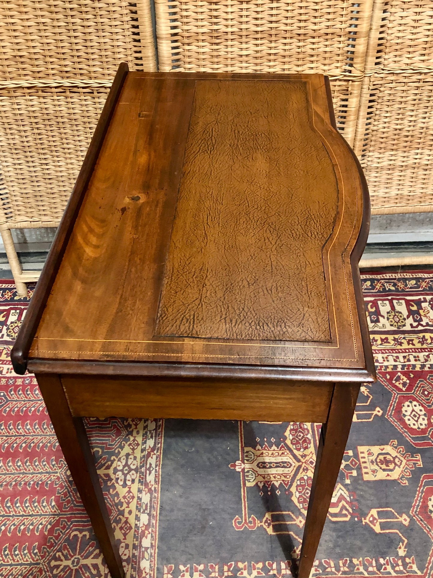 000640....Handsome Edwardian Mahogany Writing/Dressing Table