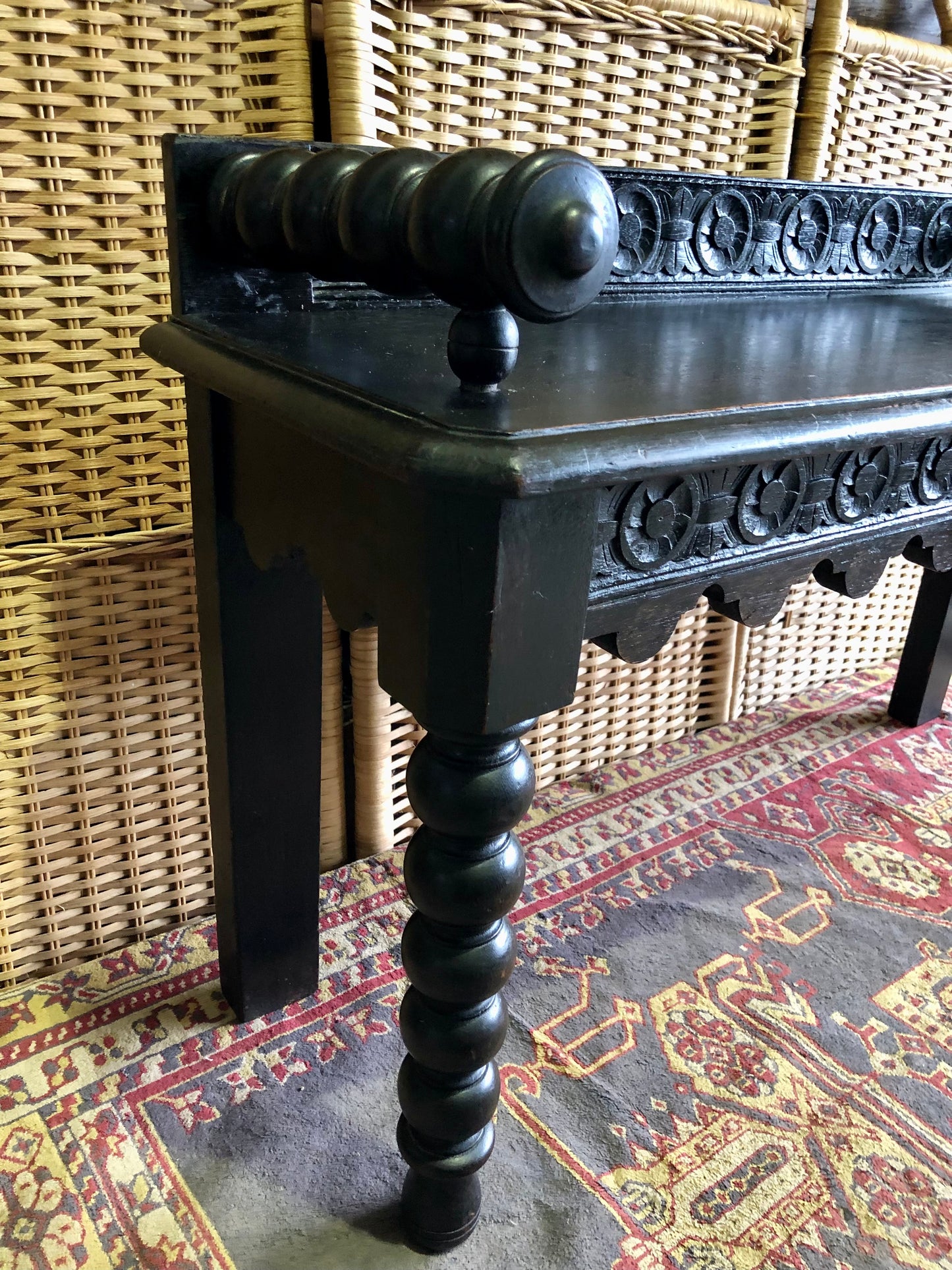 000498....Handsome Gothic Style Carved Oak Bench