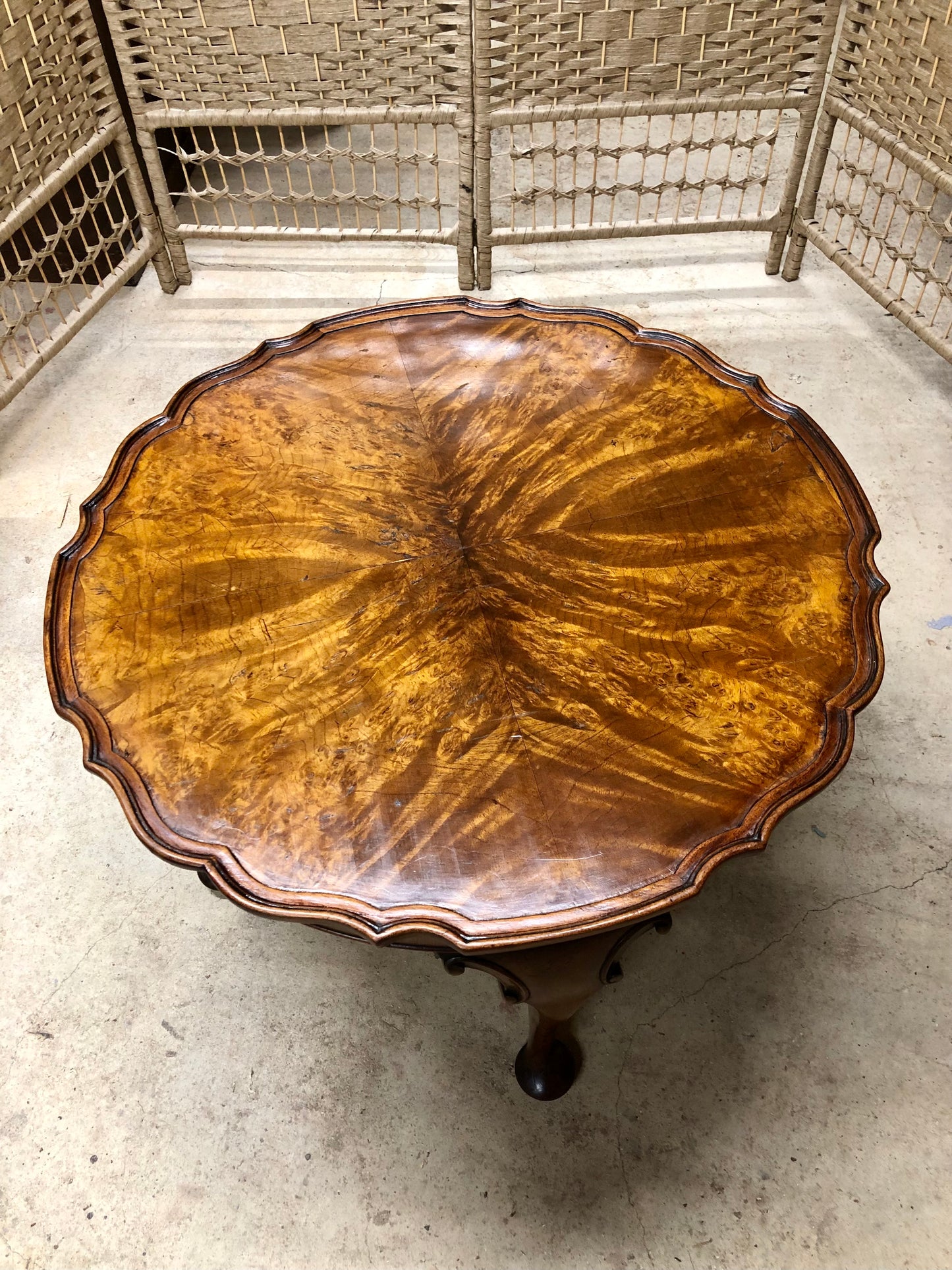 000495....Handsome Vintage Walnut Coffee Table