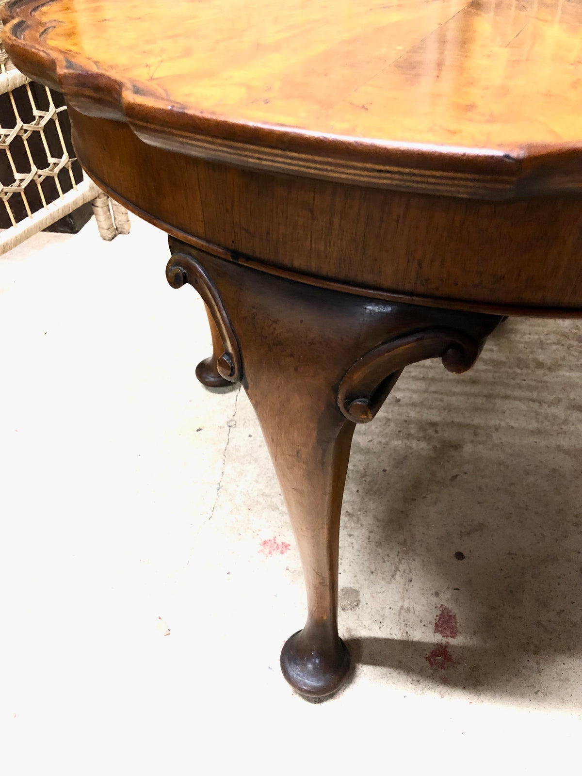 000495....Handsome Vintage Walnut Coffee Table