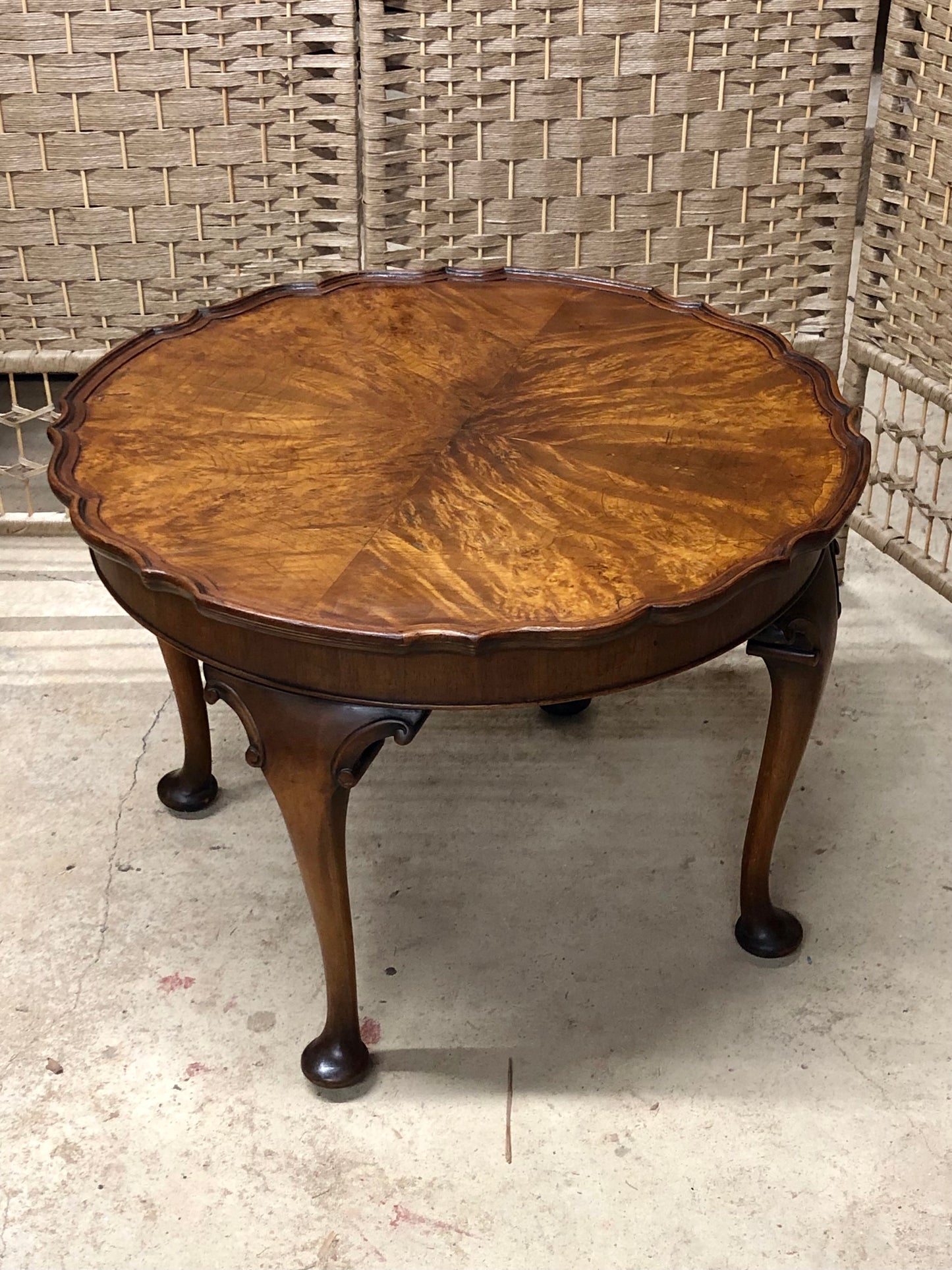 000495....Handsome Vintage Walnut Coffee Table