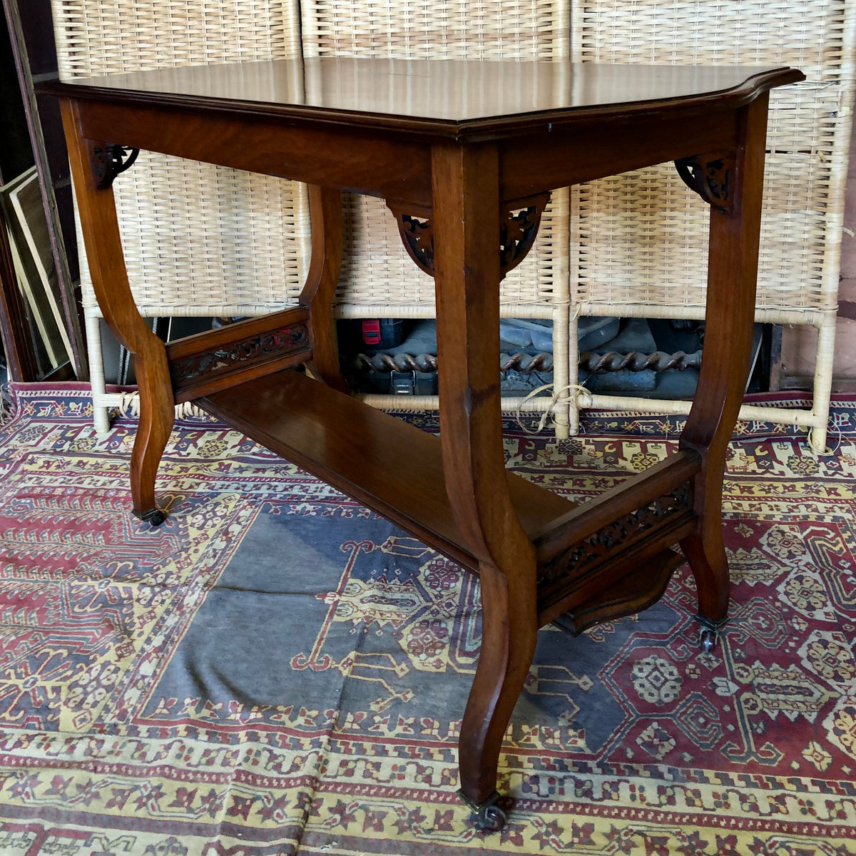 000492....Handsome Edwardian Walnut Hall Table