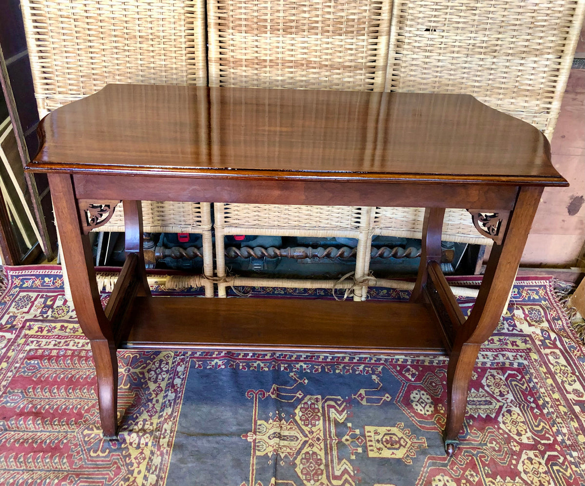 000492....Handsome Edwardian Walnut Hall Table