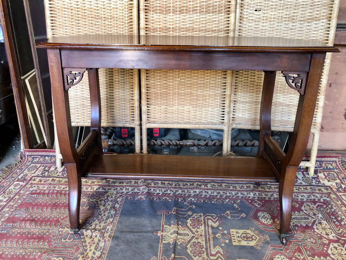 000492....Handsome Edwardian Walnut Hall Table
