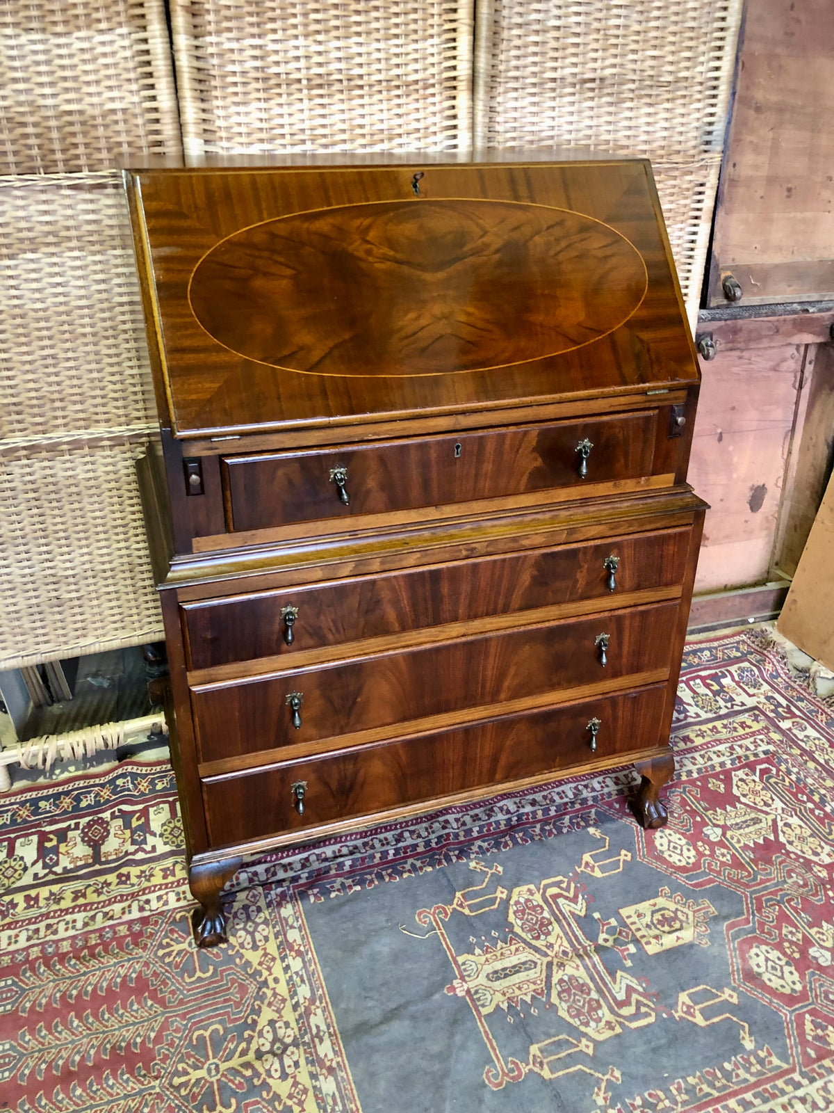 000487....Handsome Vintage Mahogany Bureau Or Writing Desk