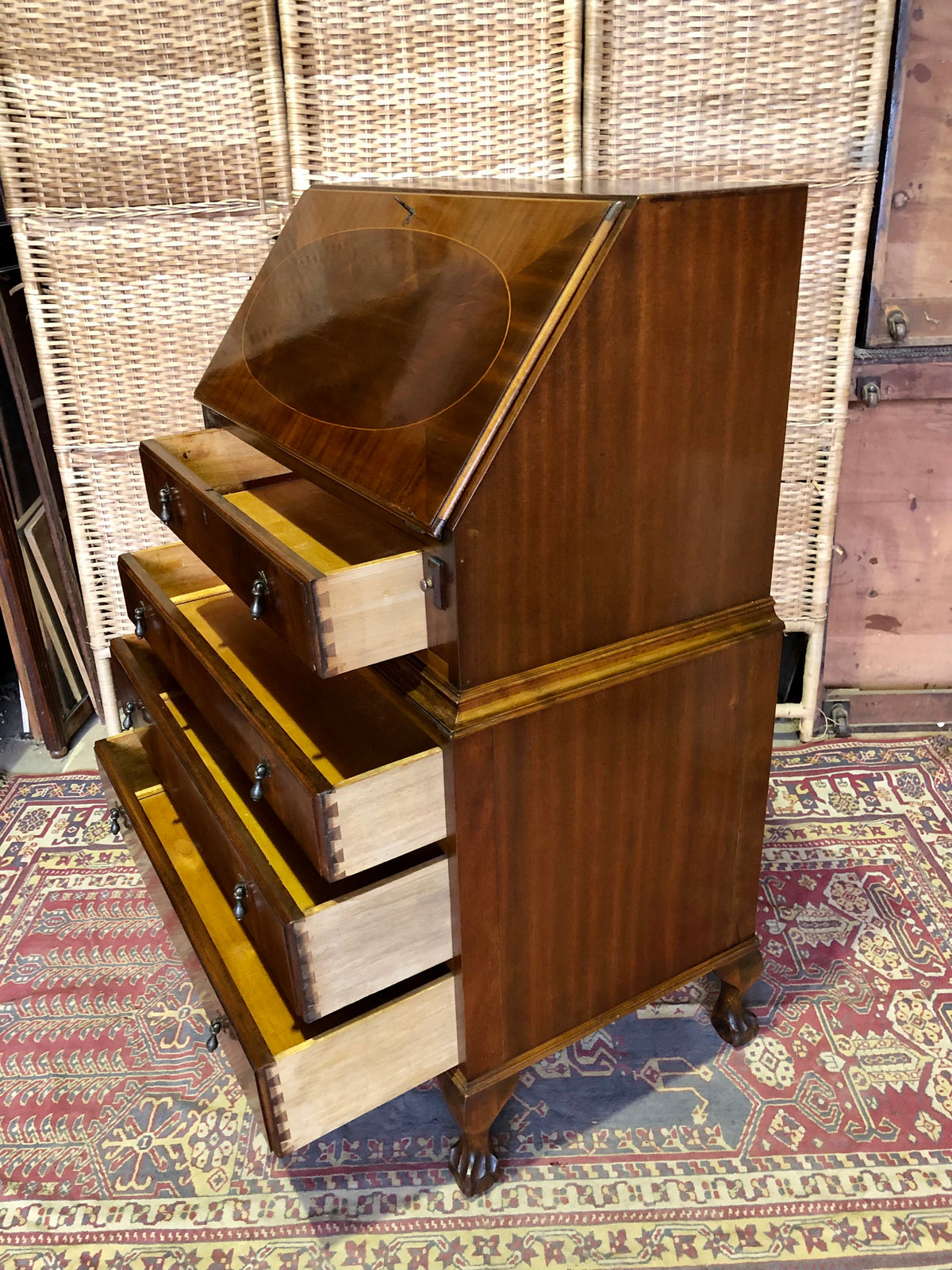 000487....Handsome Vintage Mahogany Bureau Or Writing Desk