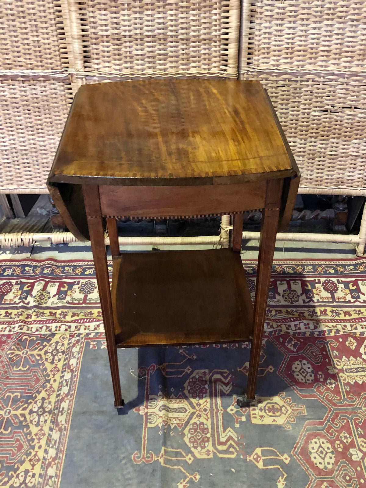 000486....Handsome Antique Mahogany Lamp Table